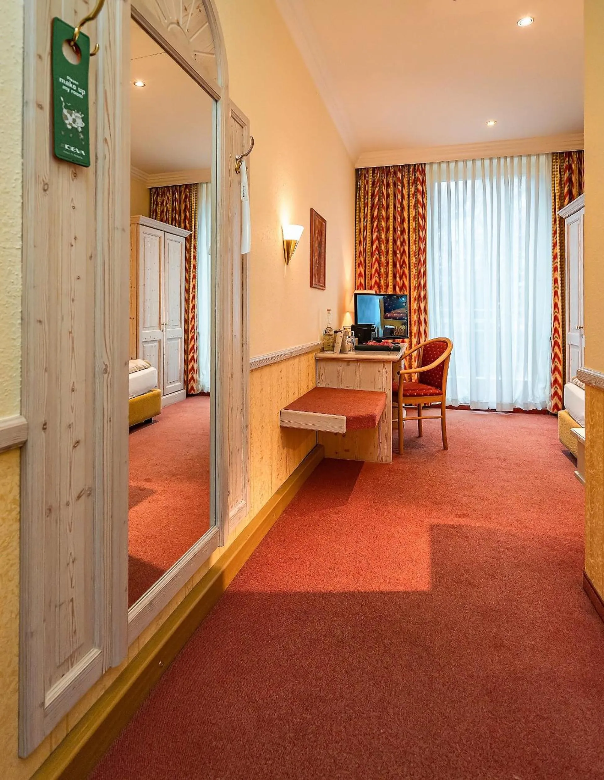 Photo of the whole room, Bed in Parkhotel Traunstein