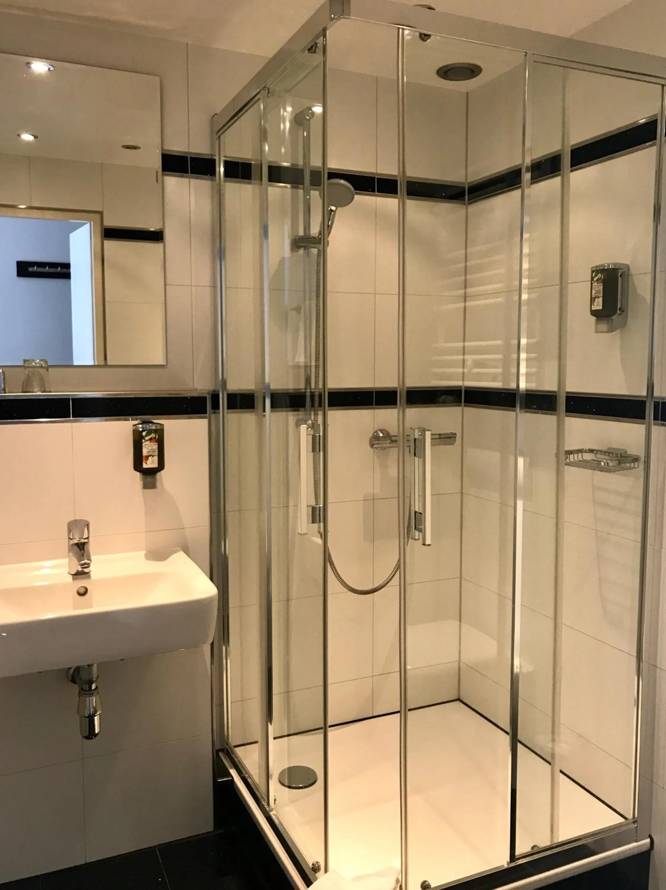 Shower in Mauritius Komfort Hotel in der Altstadt