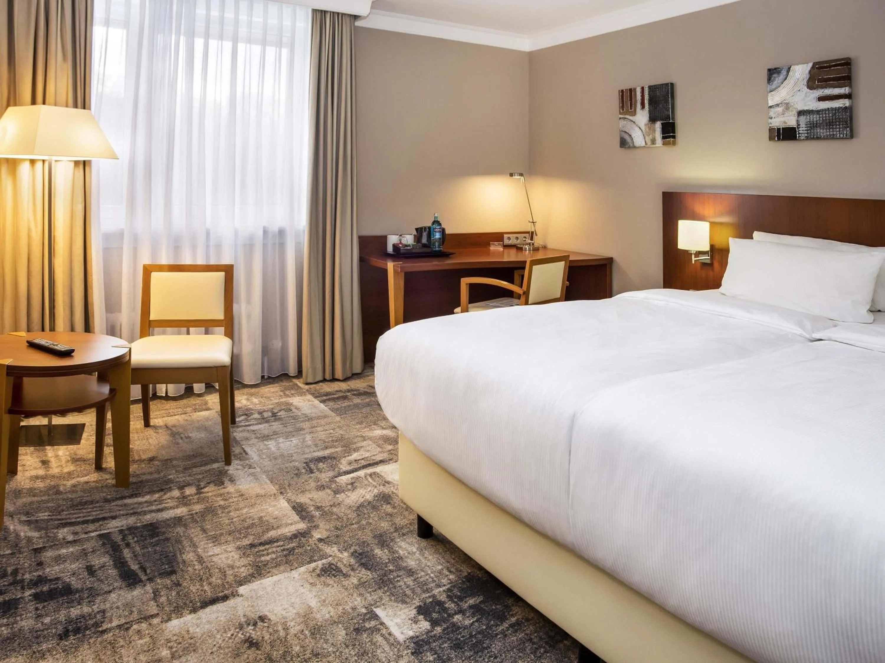 Bedroom, Bed in Mercure Hotel Hagen