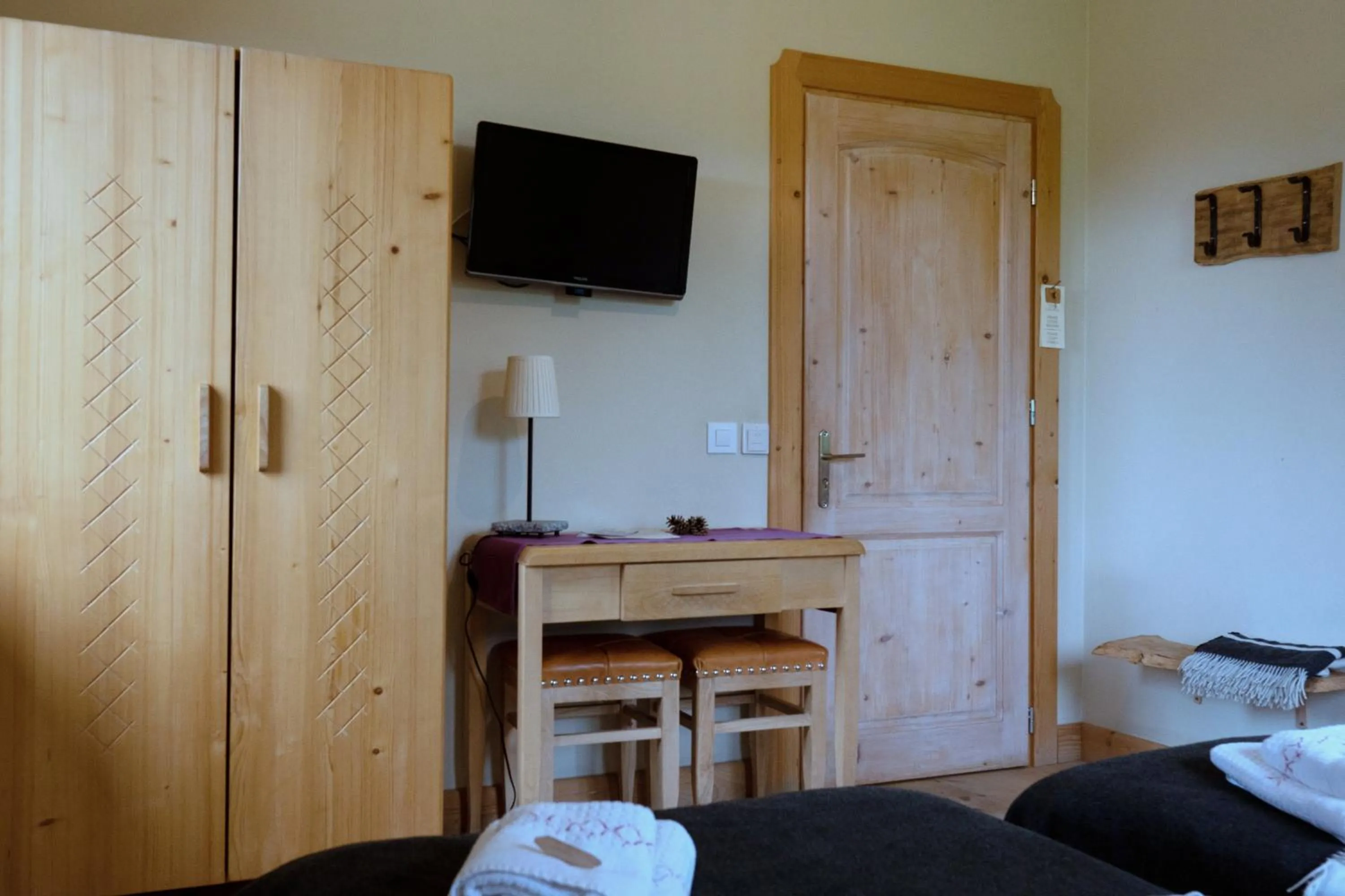 Photo of the whole room, Bed in Willa Mirwa