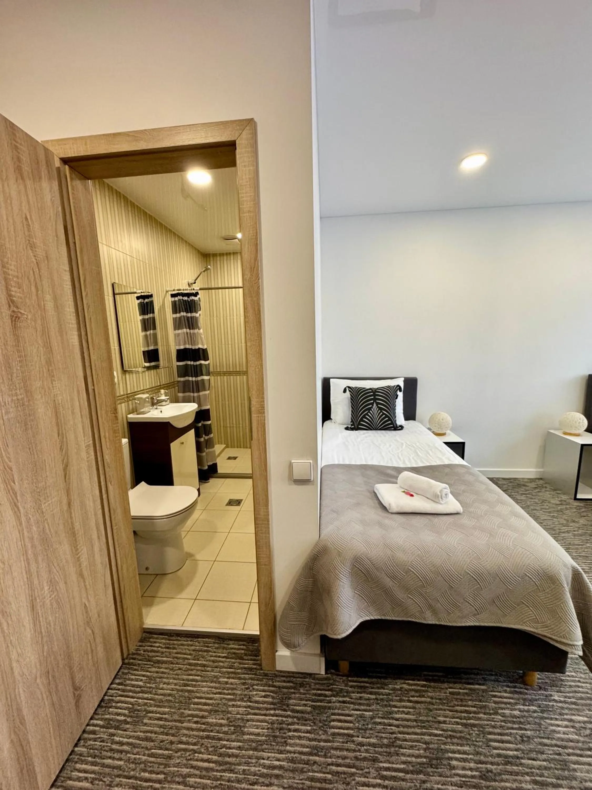 Bed in R plius "Easy Kaunas"