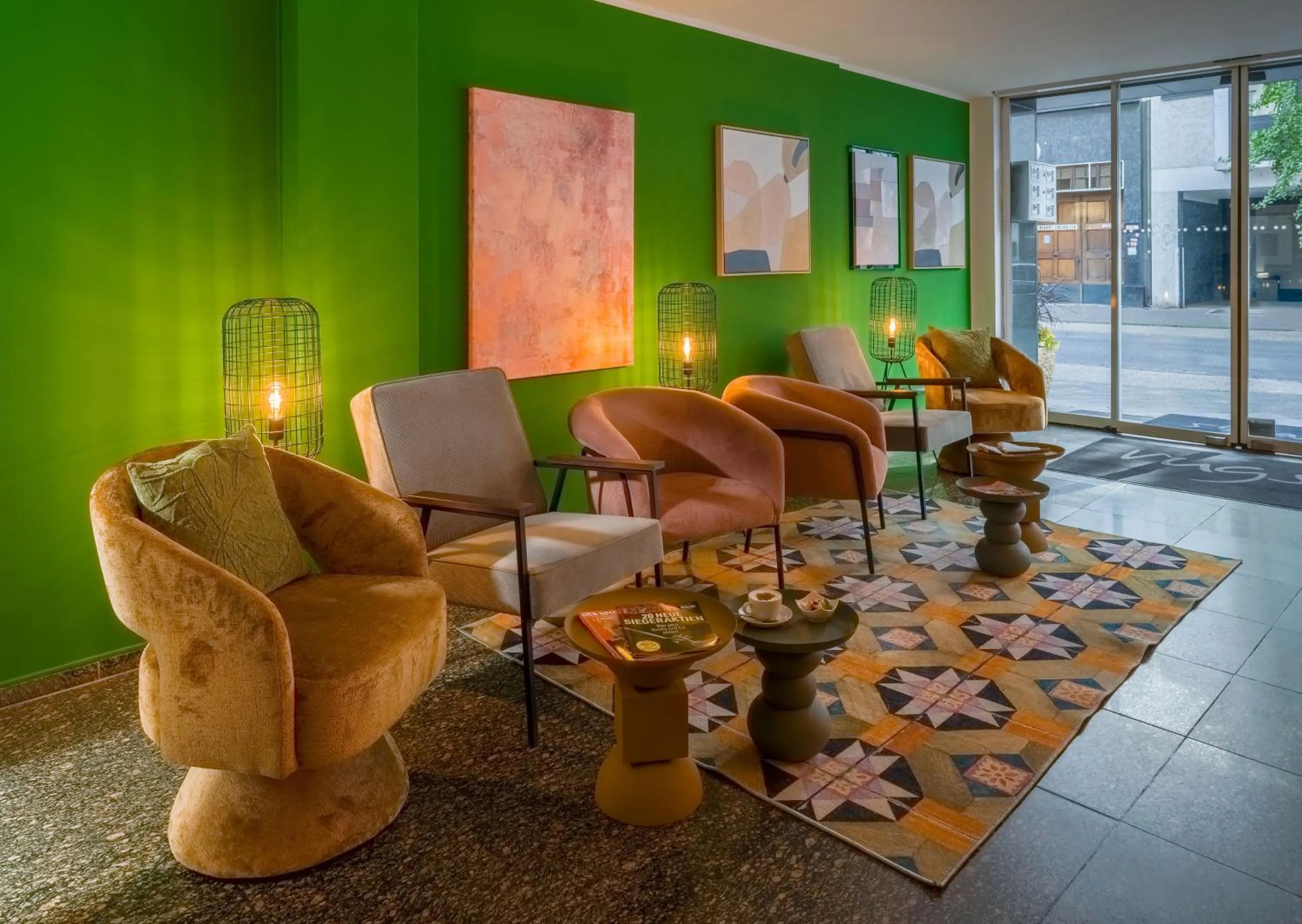 Lobby or reception in Rugs Hotel Düsseldorf - Self Check-In