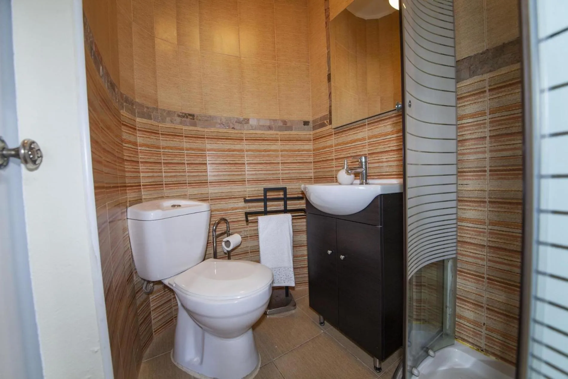 Floor plan in B17 - The Stunning Seaview Apartment