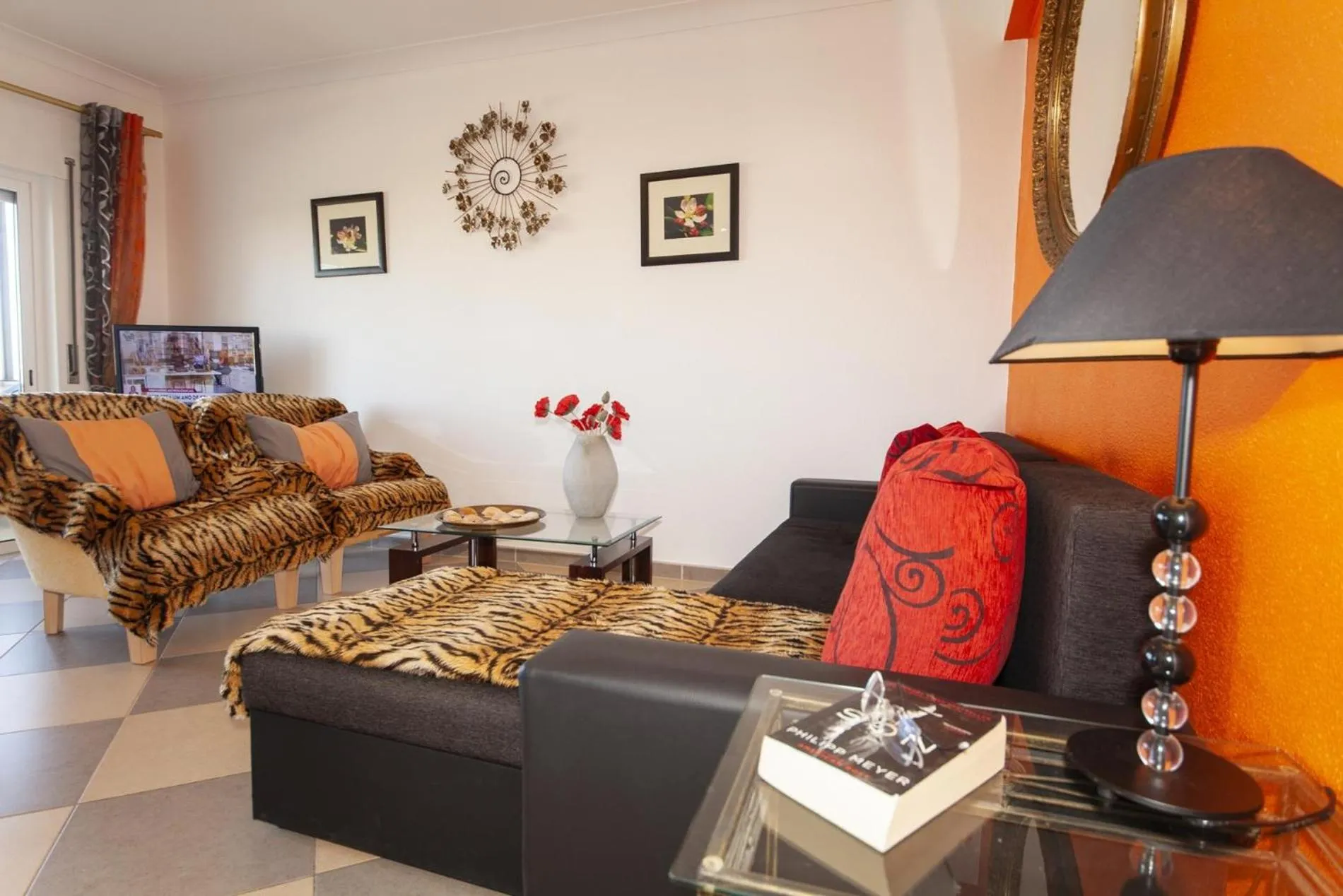 Floor plan in B17 - The Stunning Seaview Apartment