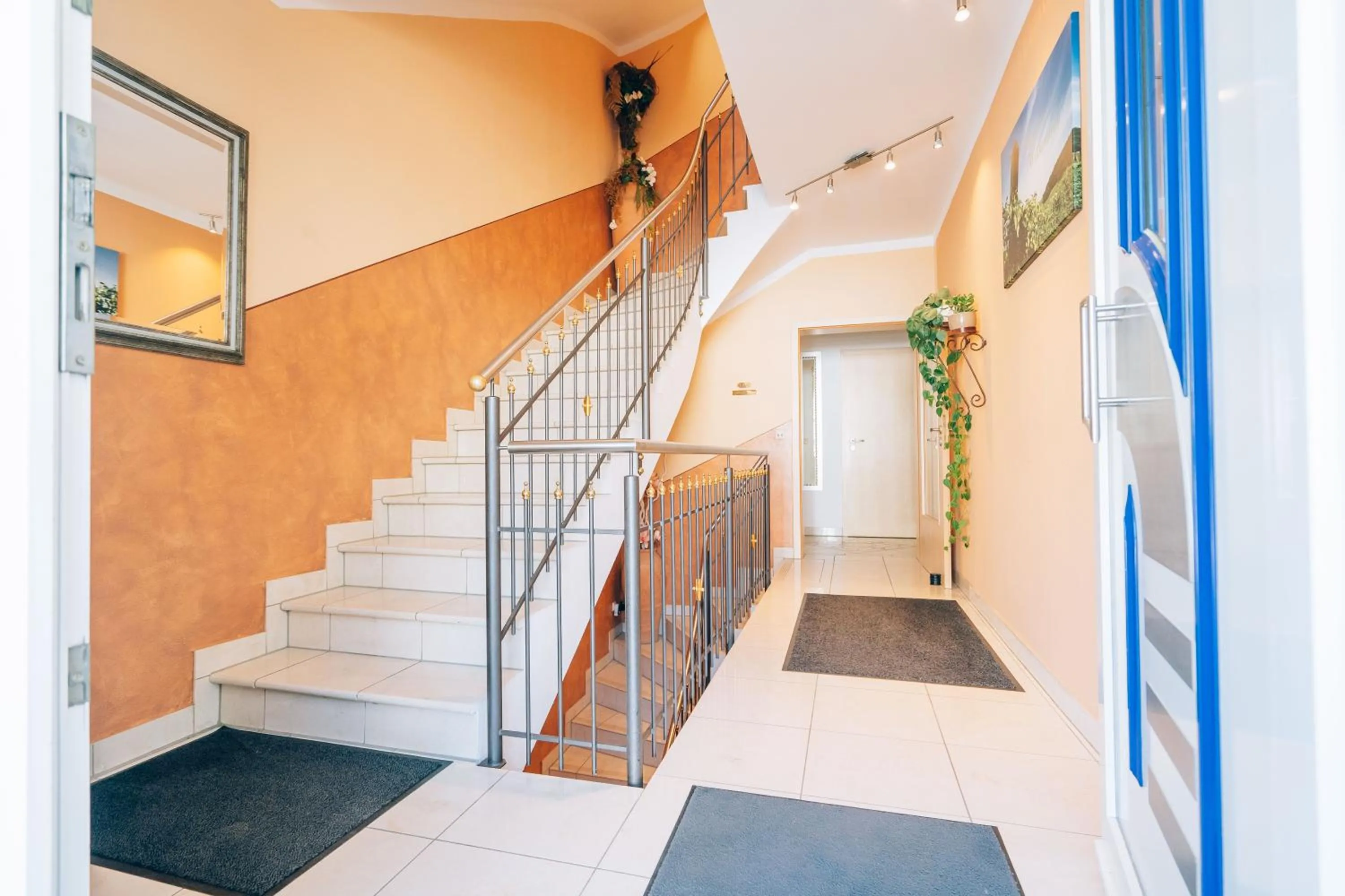 Facade/entrance in Hotel Abenstal