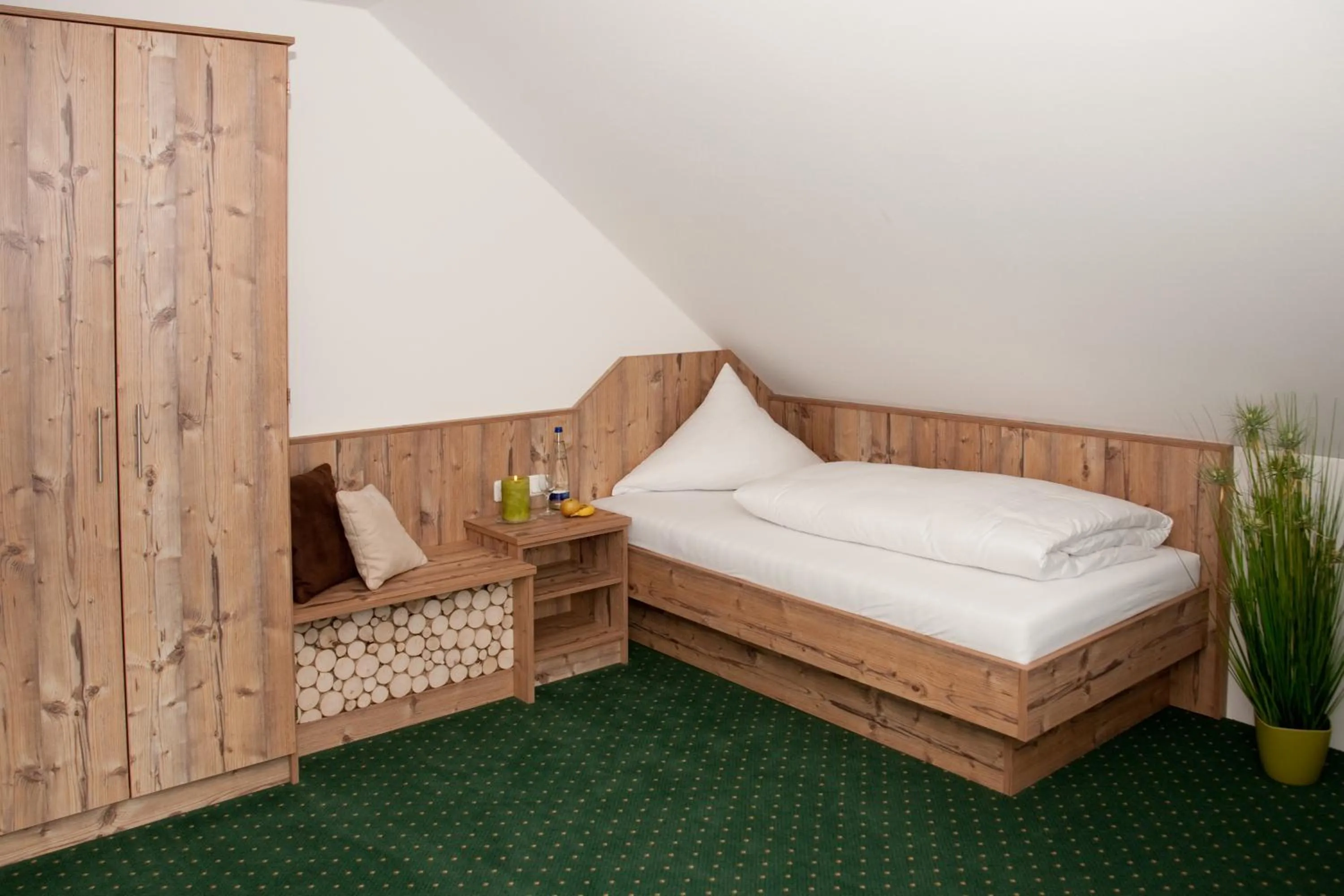 Photo of the whole room, Bed in Hotel Hutzenthaler