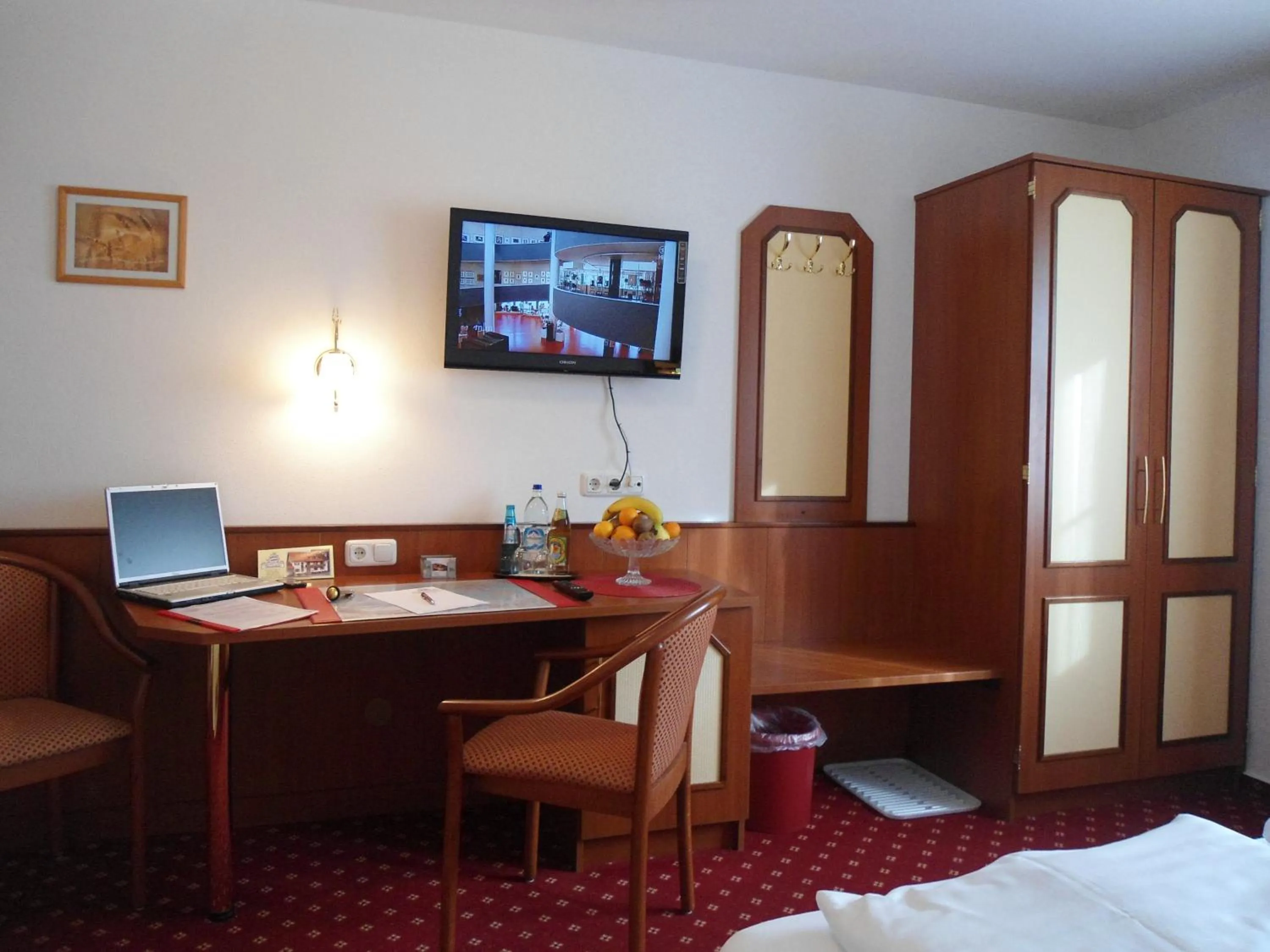 Photo of the whole room, Bed in Hotel Hutzenthaler