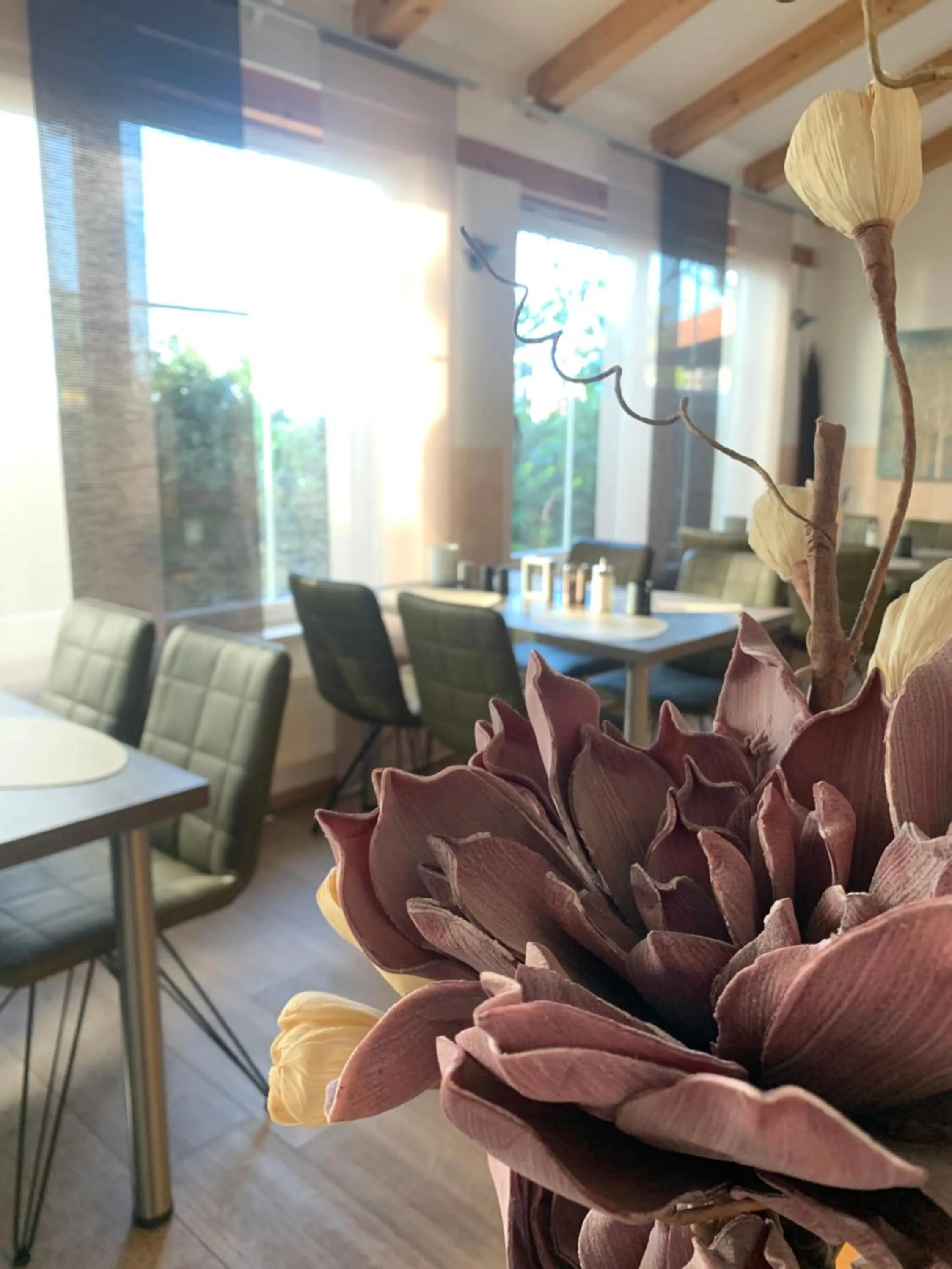 Restaurant/places to eat in Hotel Bavaria