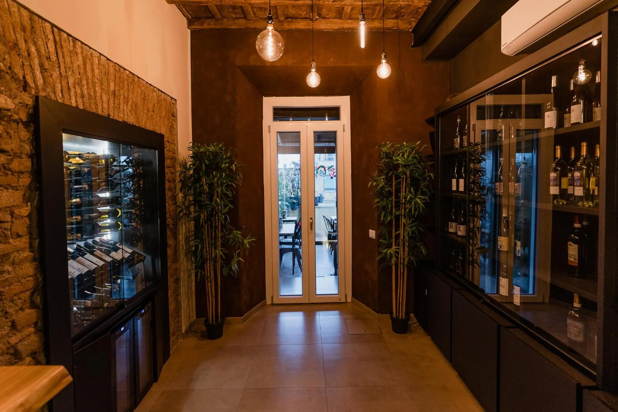 Le Boutique Luxury Rooms diffused in Historic Center