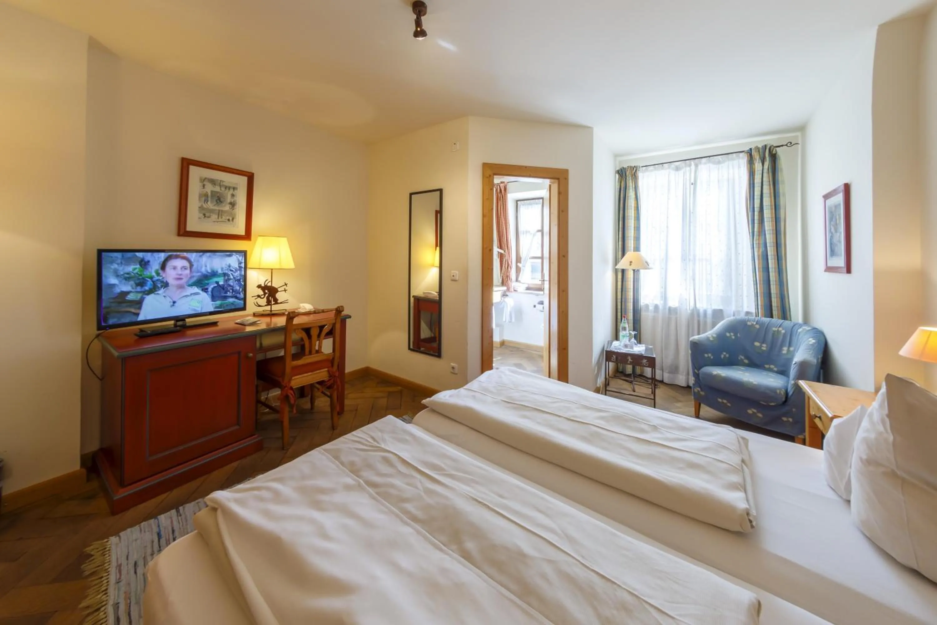 Photo of the whole room, Bed in Hotel & Gasthof Fraundorfer