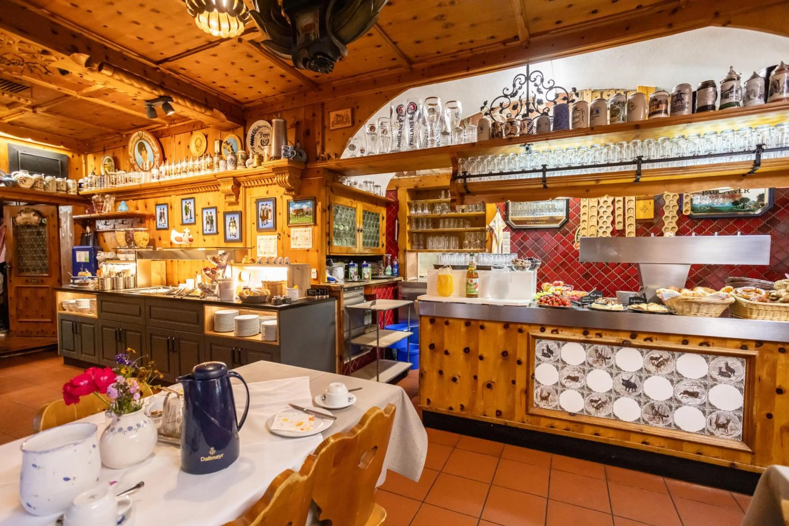 Restaurant/places to eat in Hotel & Gasthof Fraundorfer