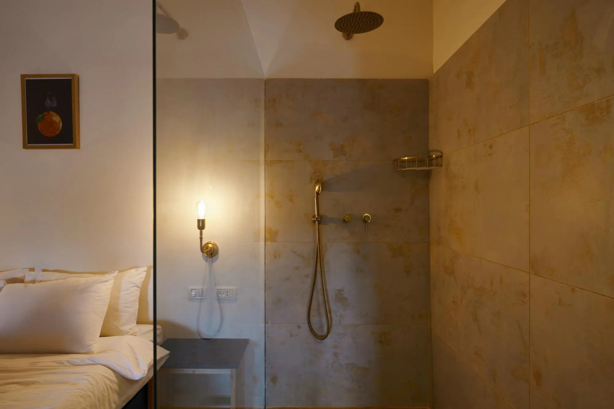 Shower in Tel-Aviv LALA Boutique Hotel