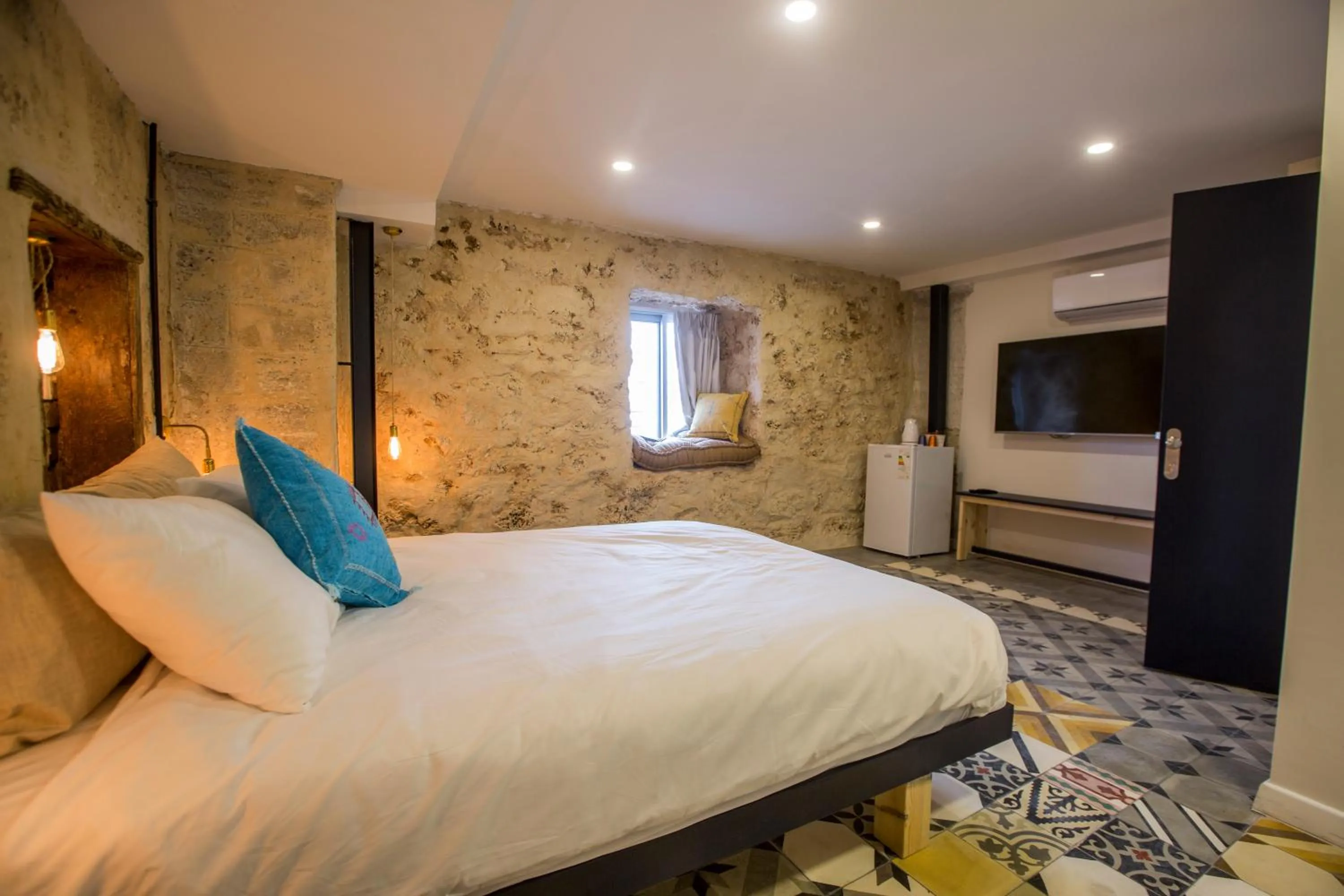 Bed in Tel-Aviv LALA Boutique Hotel