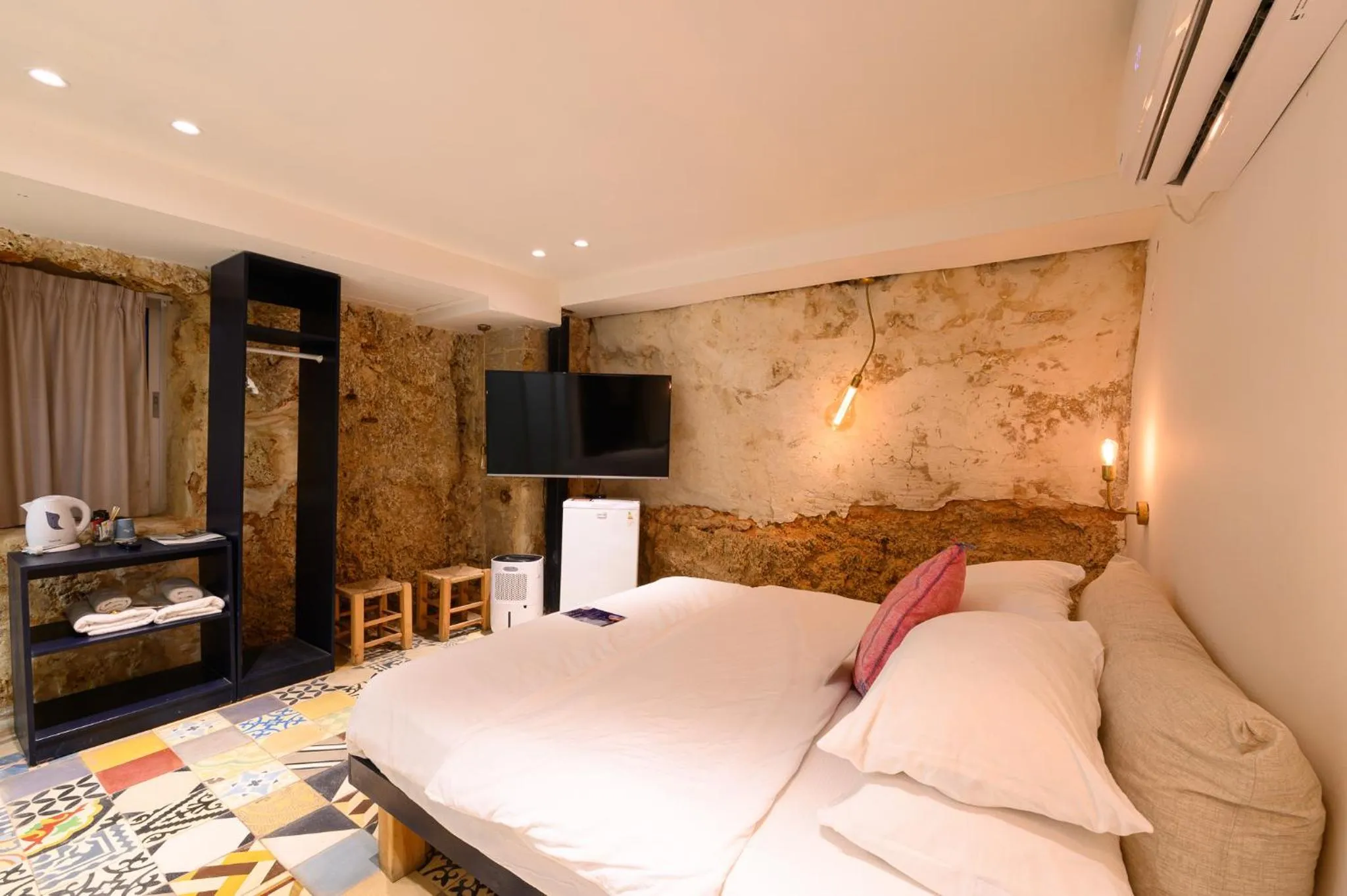 Bed in Tel-Aviv LALA Boutique Hotel