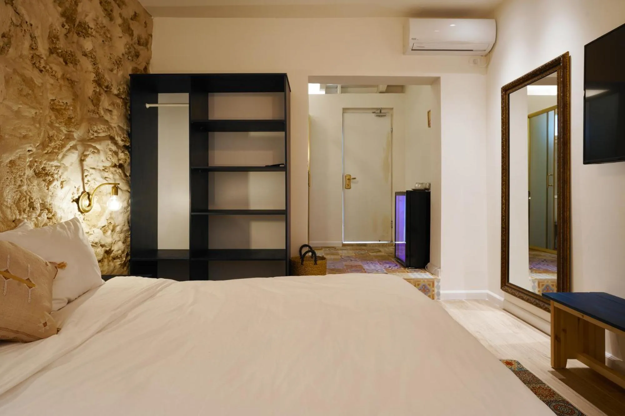 Bed in Tel-Aviv LALA Boutique Hotel