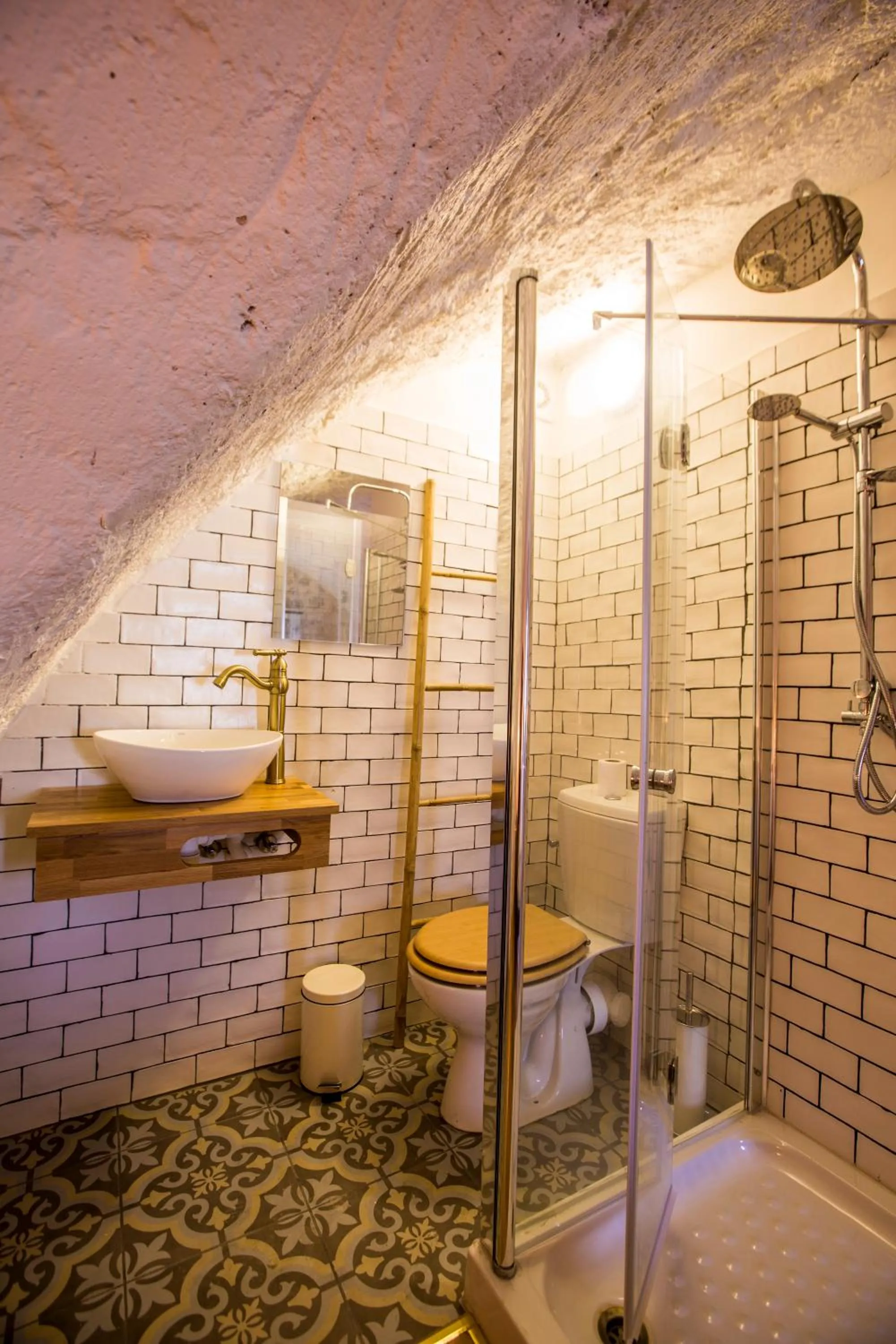 Bathroom in Tel-Aviv LALA Boutique Hotel