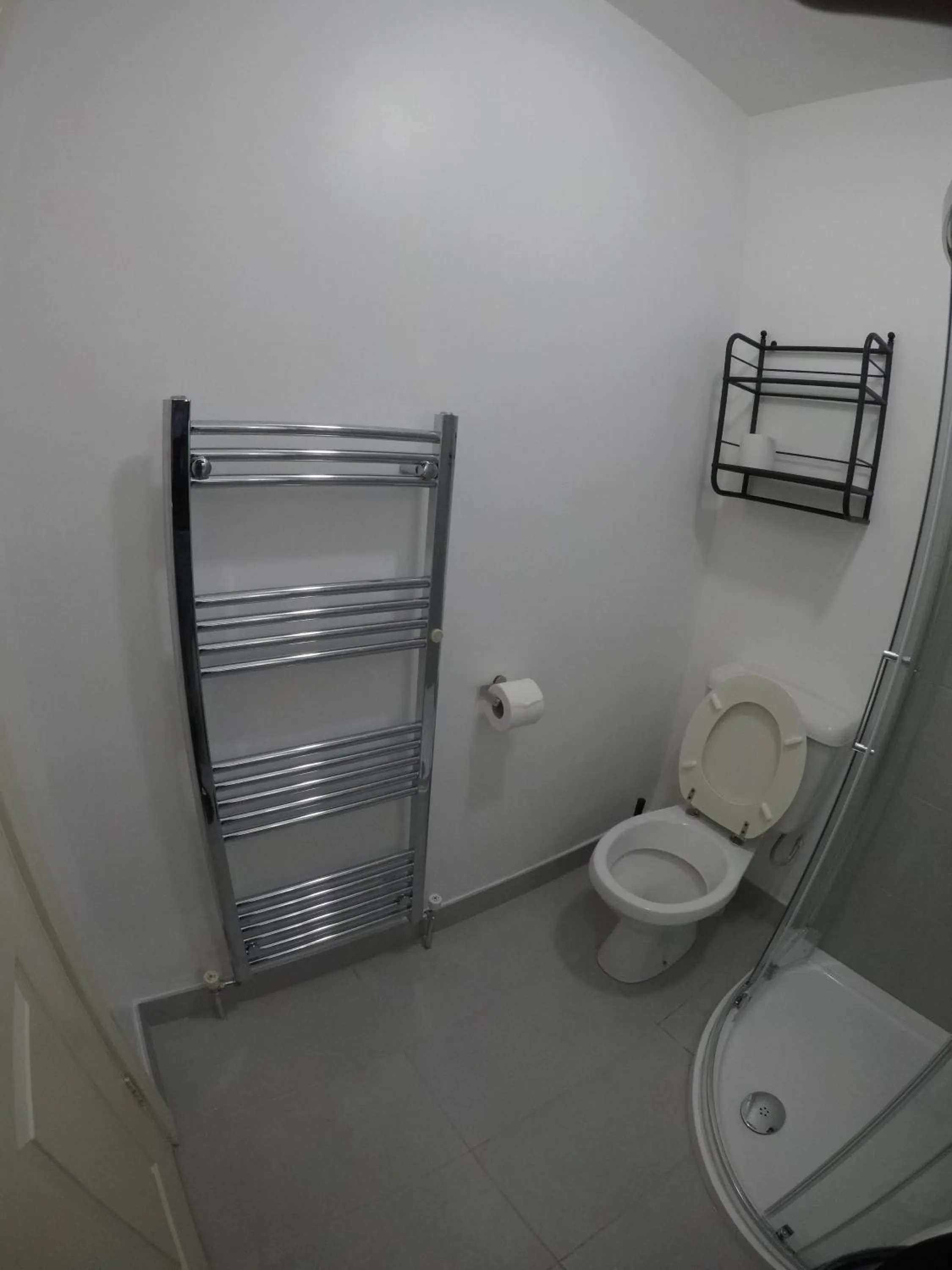 Toilet in Seagull Cottage B&B