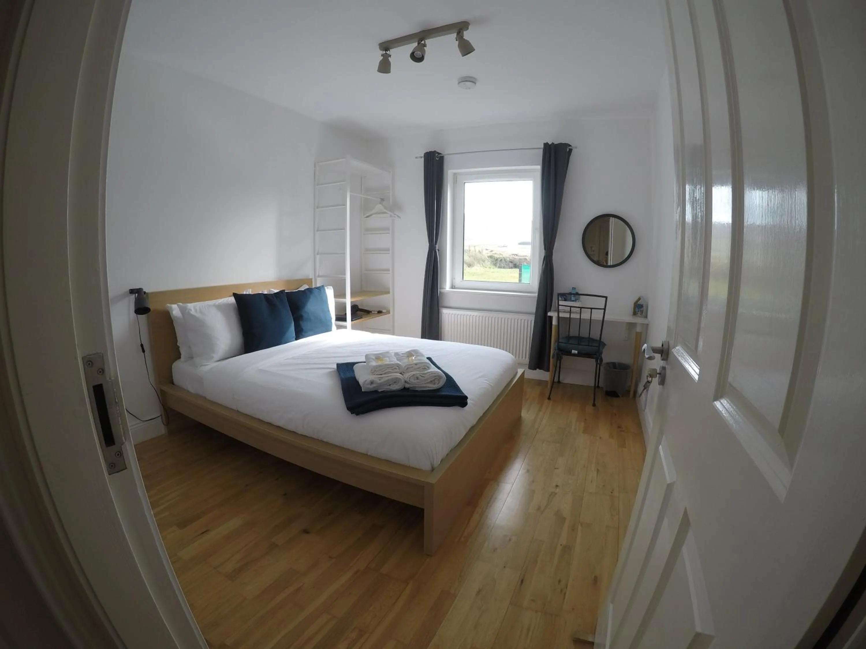 Bedroom, Bed in Seagull Cottage B&B