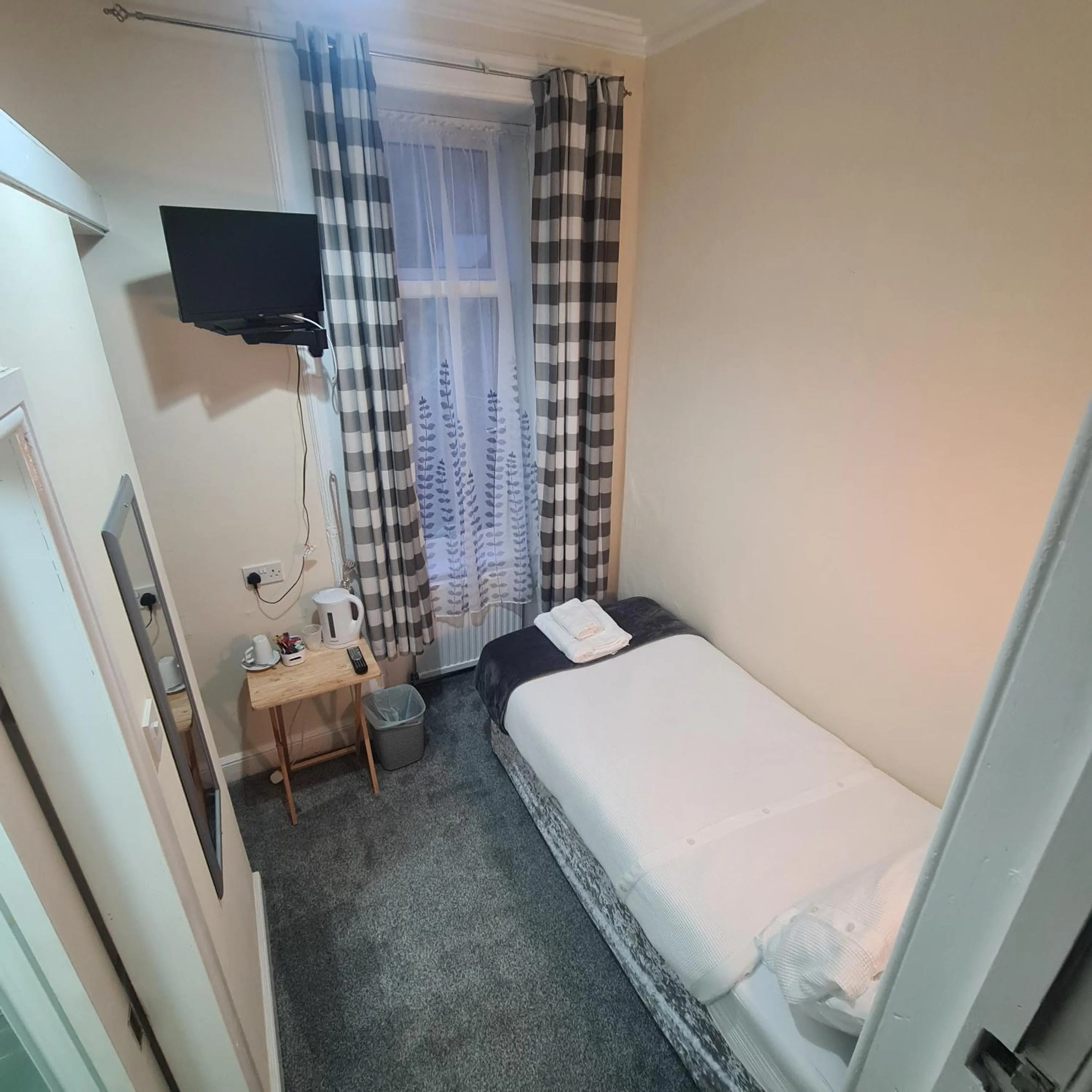 Photo of the whole room in Glenmoore Guest House