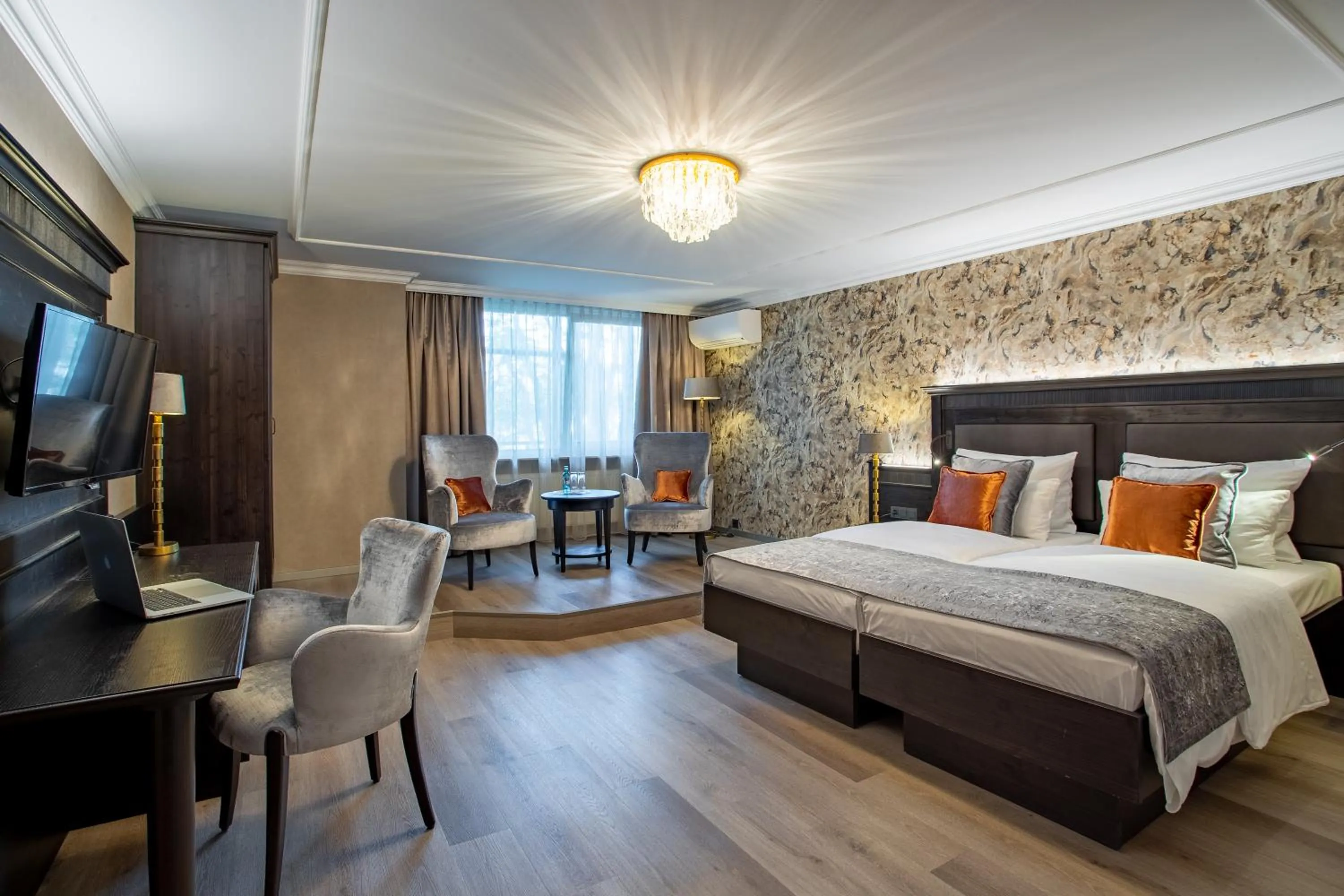 Photo of the whole room, Bed in Villa Westend Hotel an der Messe