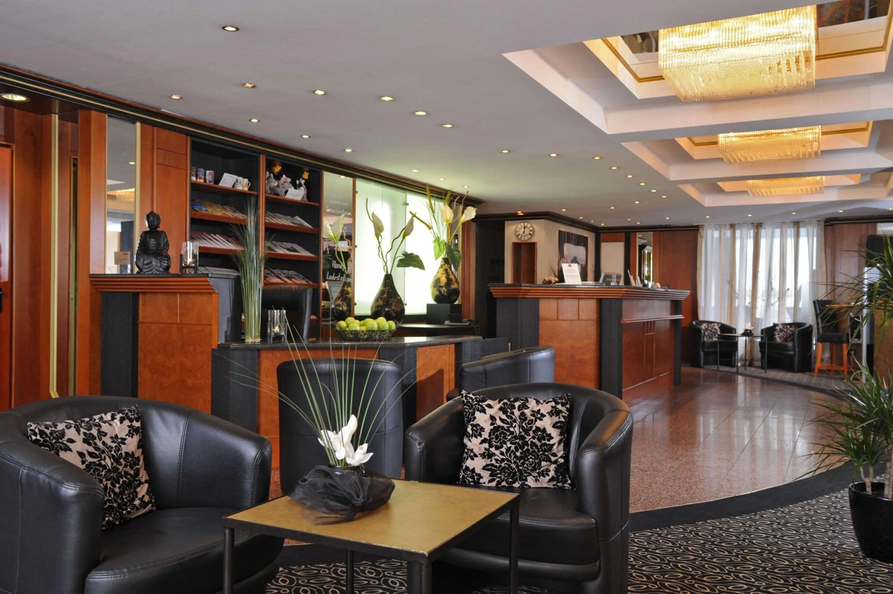 Lobby or reception in Best Western Hotel zur Post