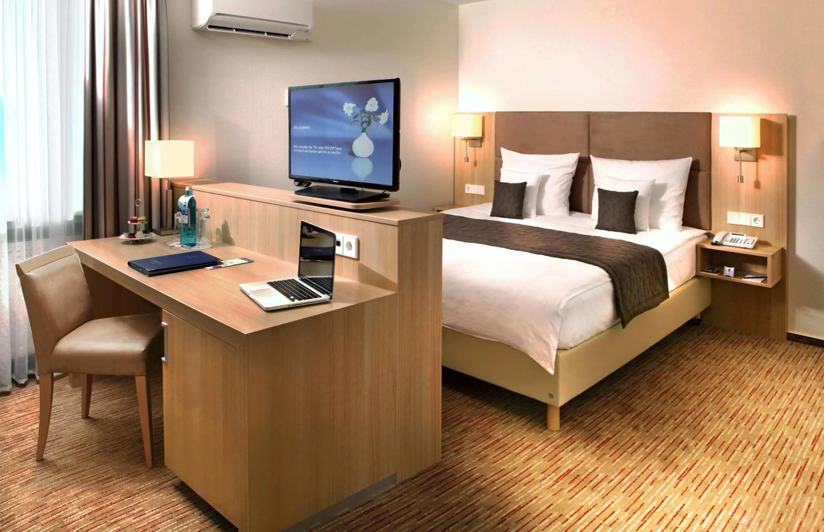 Bedroom, Bed in Best Western Hotel zur Post