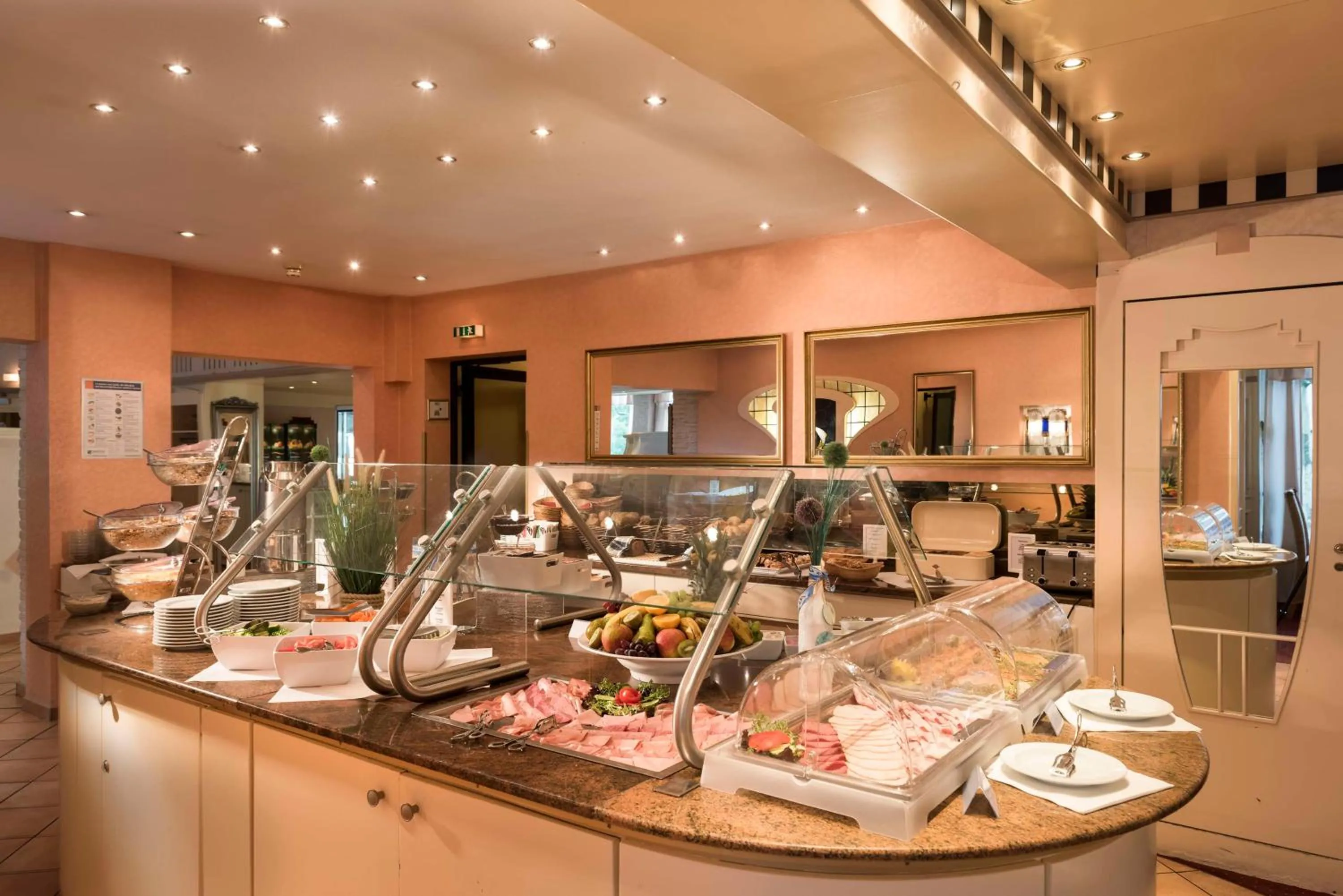 Breakfast in Best Western Hotel zur Post