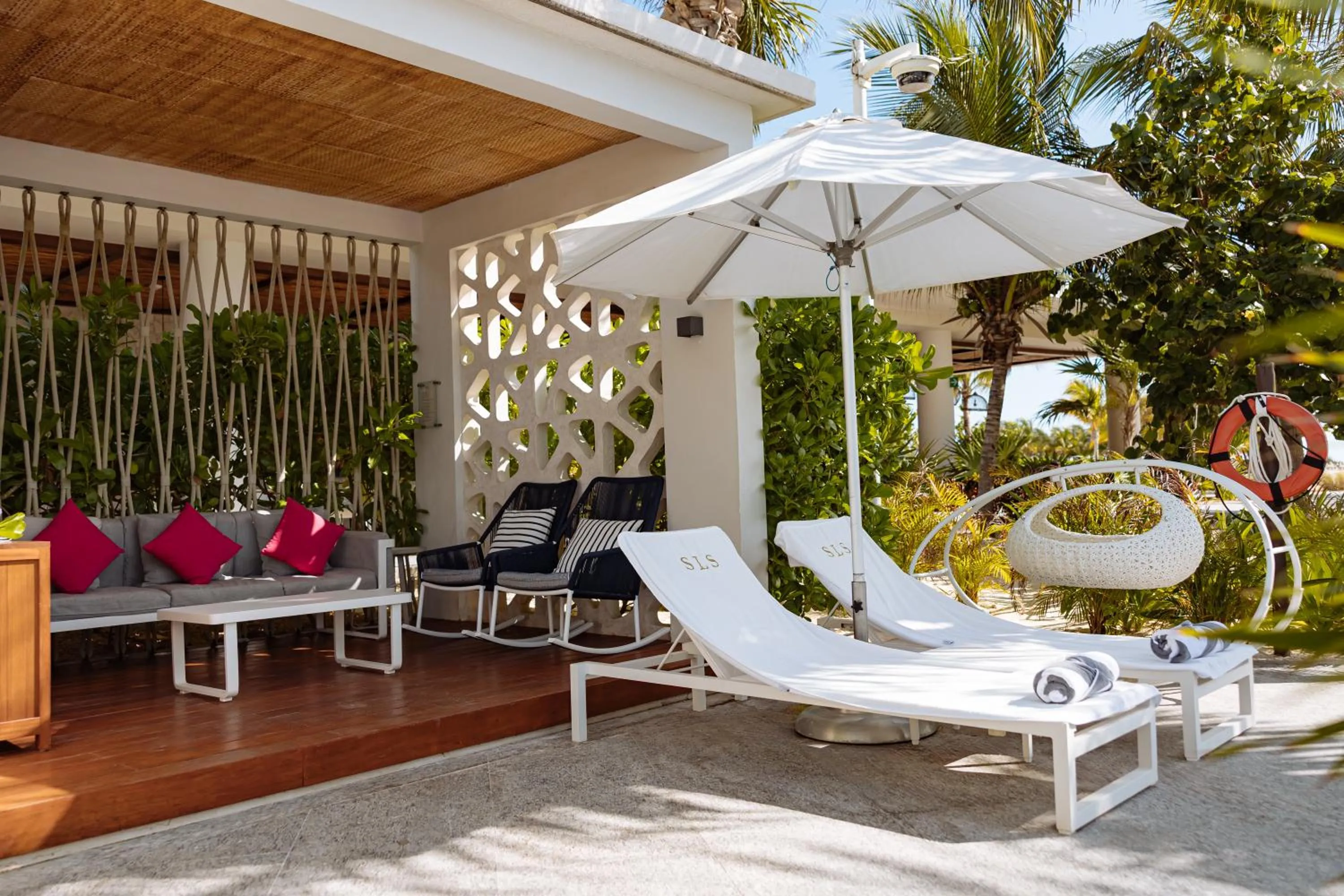 Swimming pool in SLS Playa Mujeres - ALL Inclusive Collection