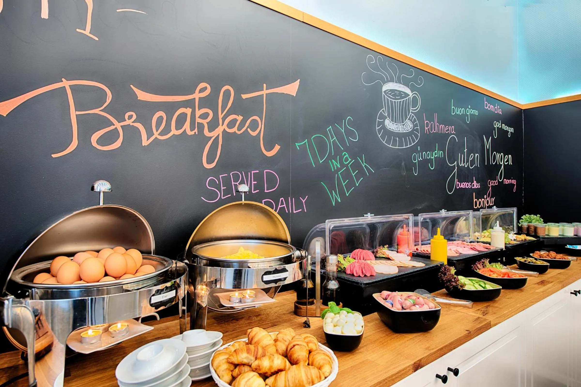 Food and drinks in Home Hotel