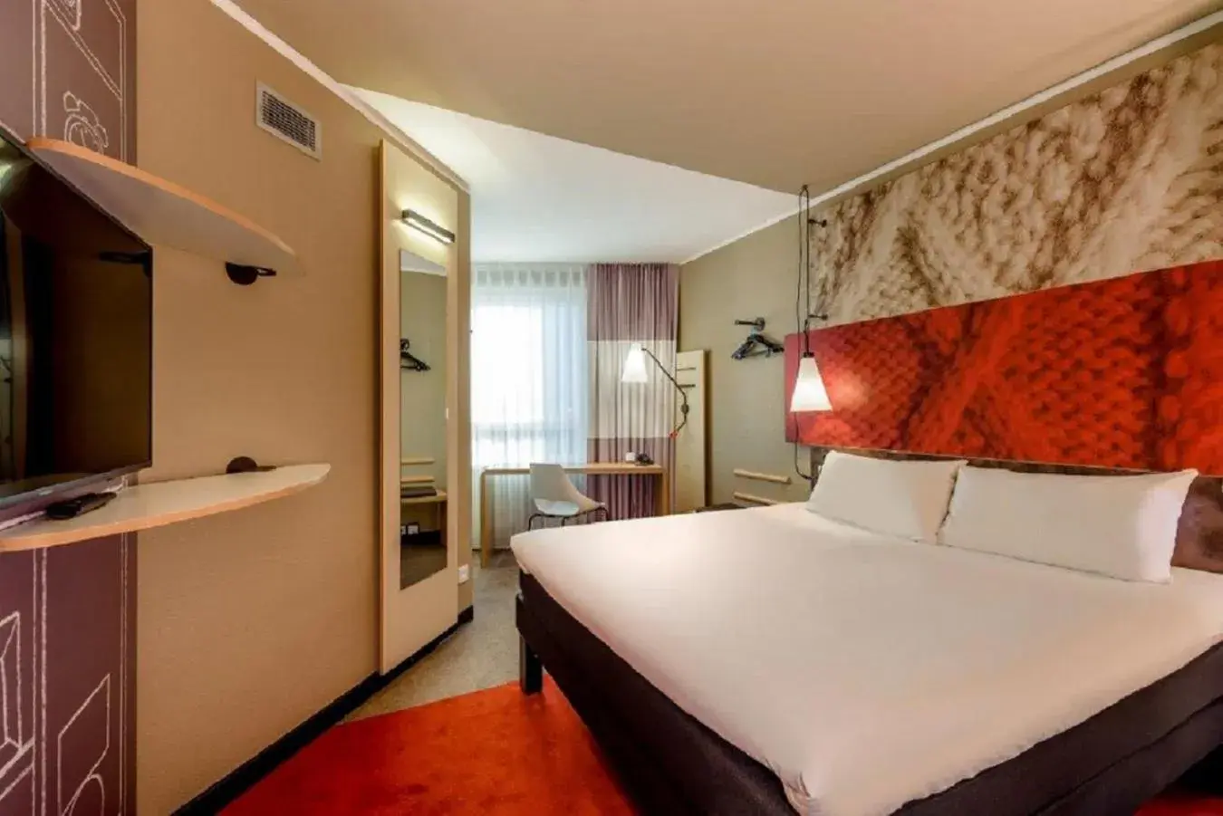 Standard Double Room in ibis Köln Centrum Standard Double Room in ibis Köln Centrum