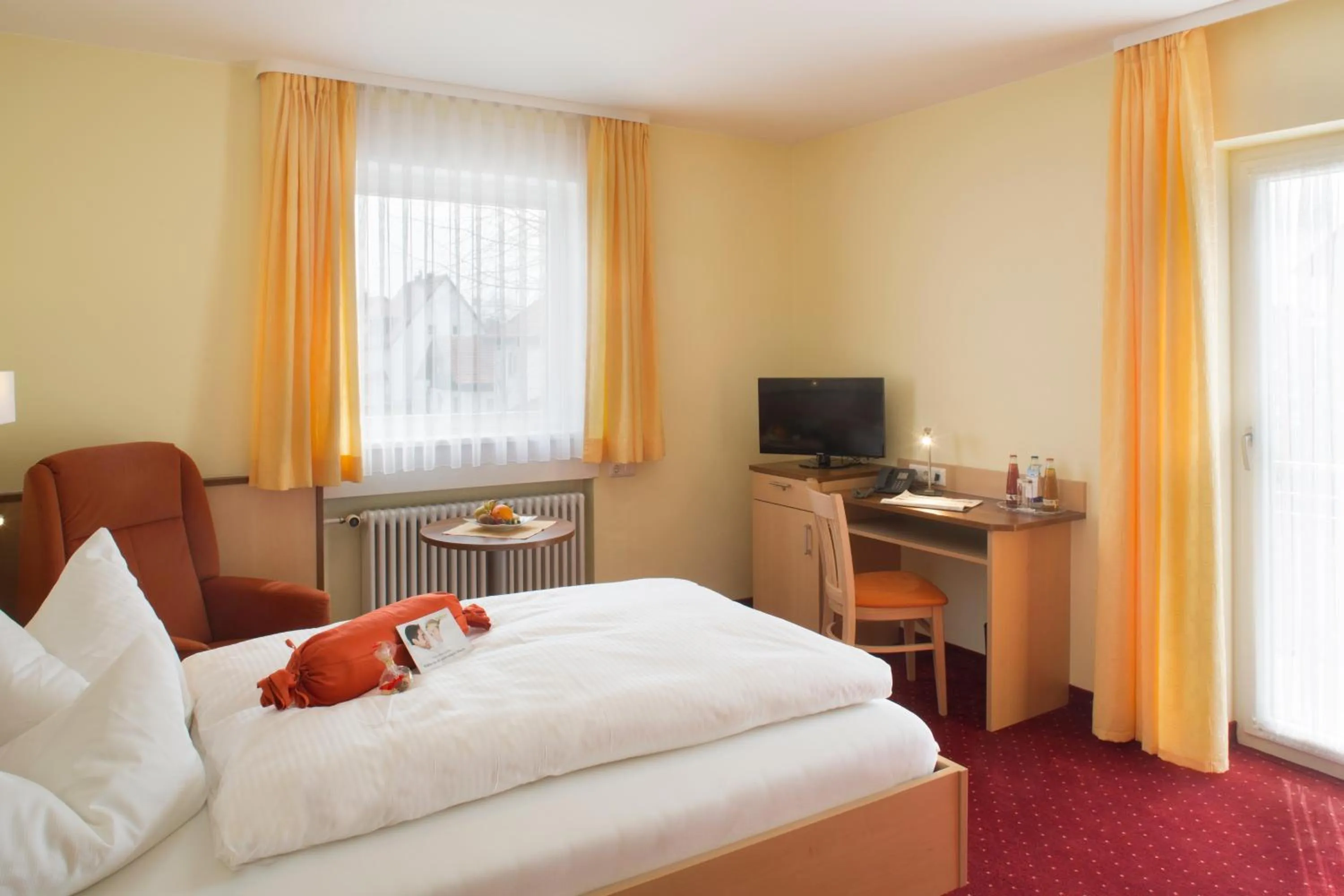 Photo of the whole room, Bed in Kur- und Wellnesshotel Förch