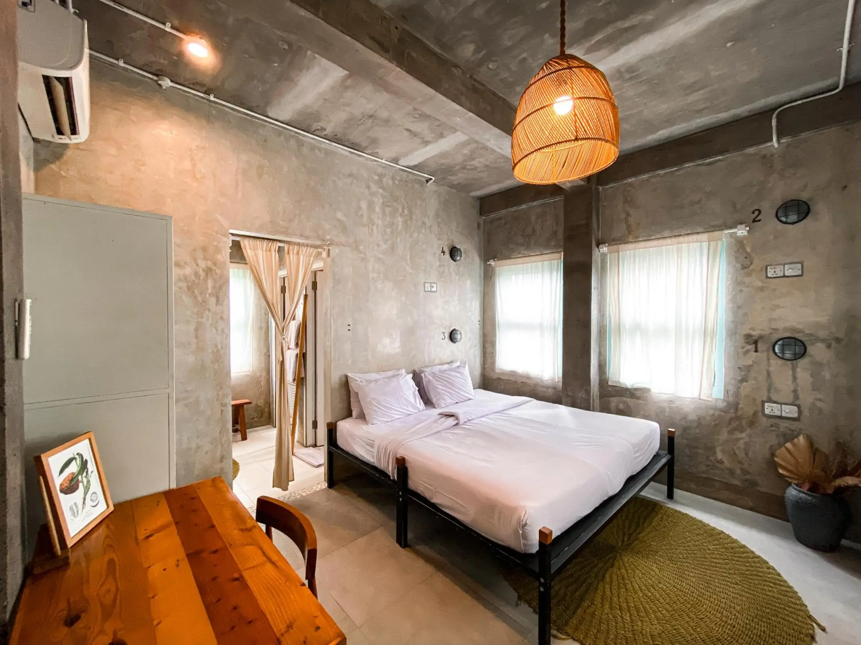 Double or Twin Room in Good Mantra Studio Double or Twin Room in Good Mantra Studio