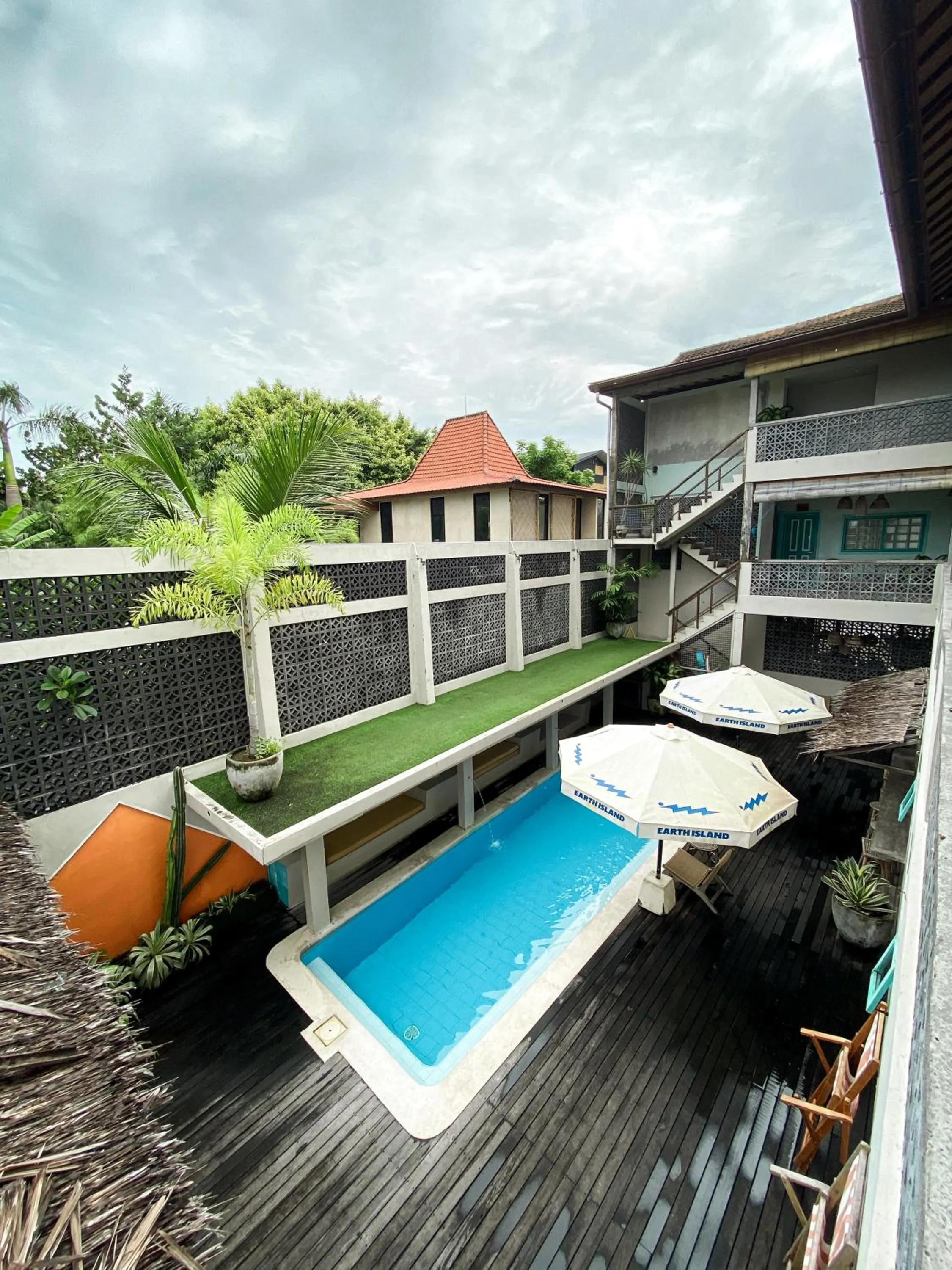 Swimming pool in Good Mantra Studio