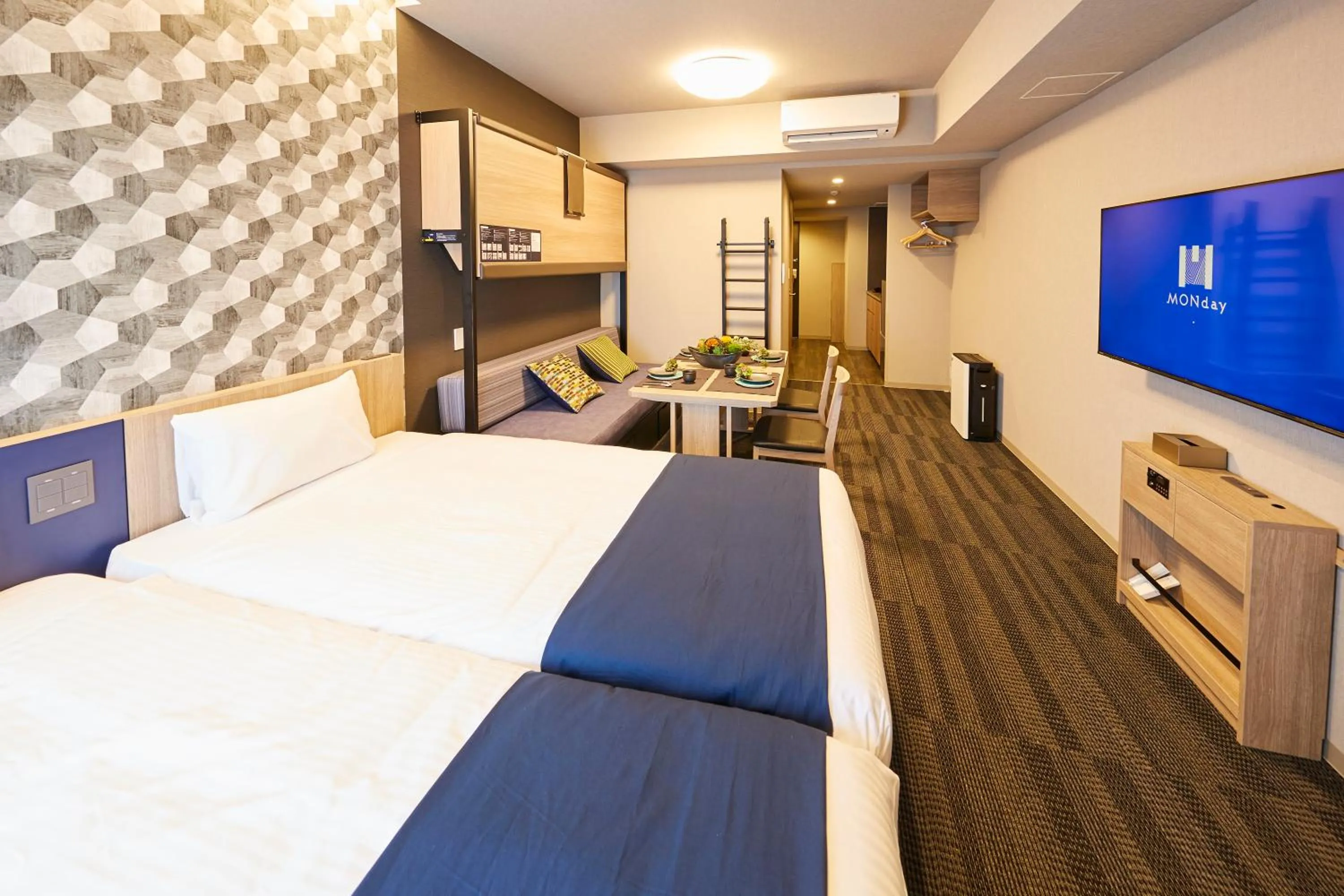 Photo of the whole room, Bed in MONday Apart Ueno Shinokachimachi