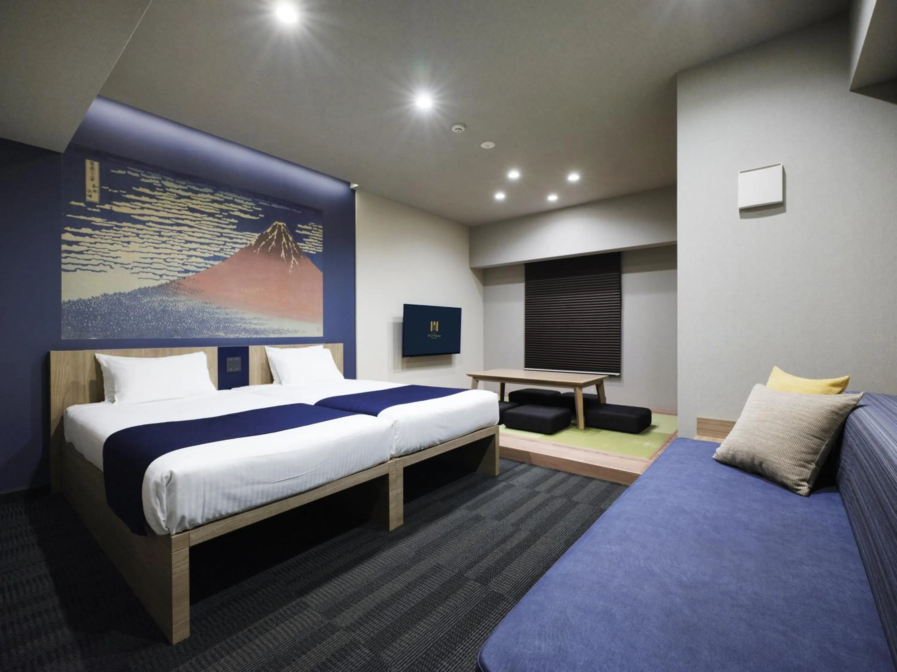 Bed in MONday Apart Ueno Shinokachimachi