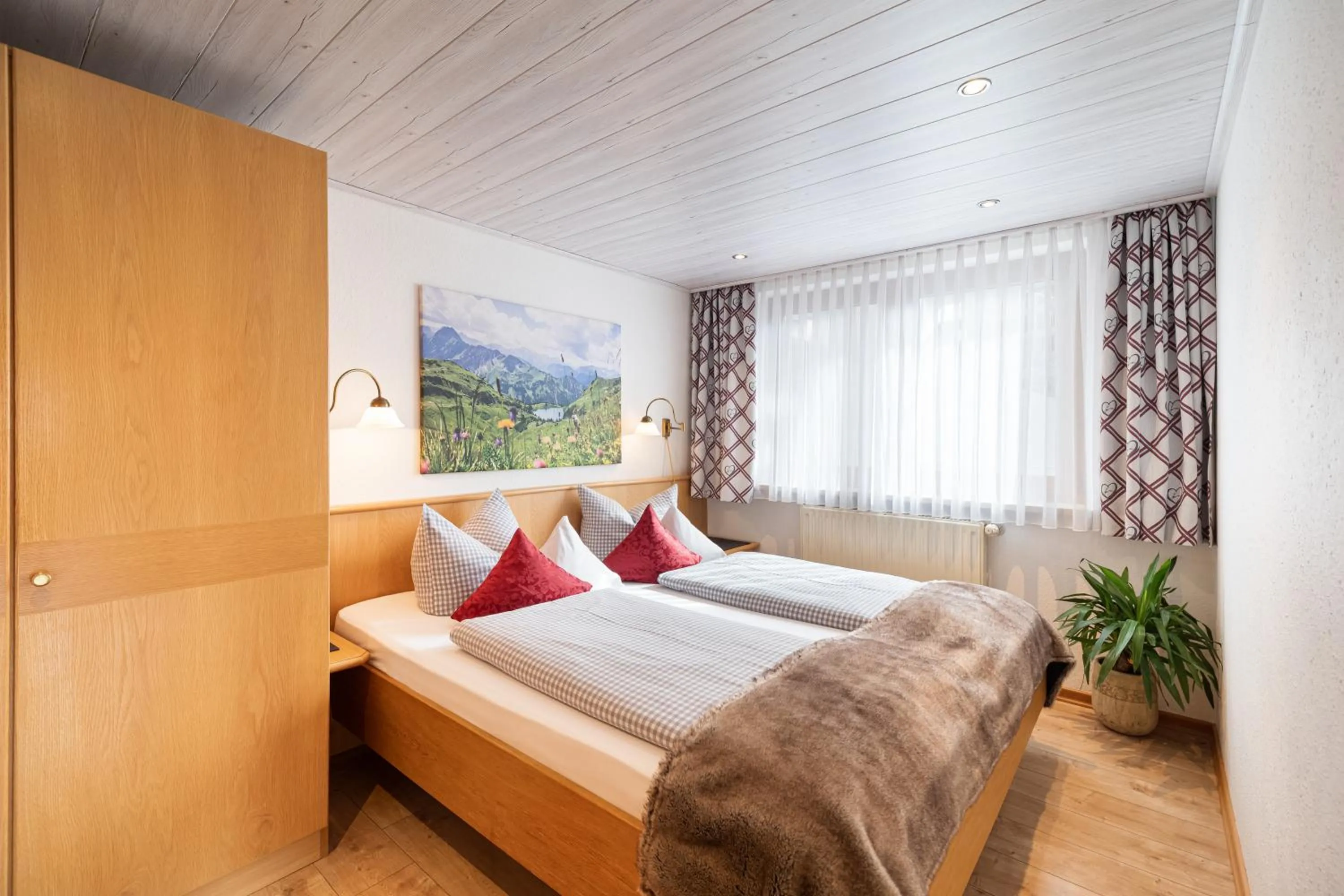 Bed in Familien- und Wellnesshotel "Landhaus Viktoria"