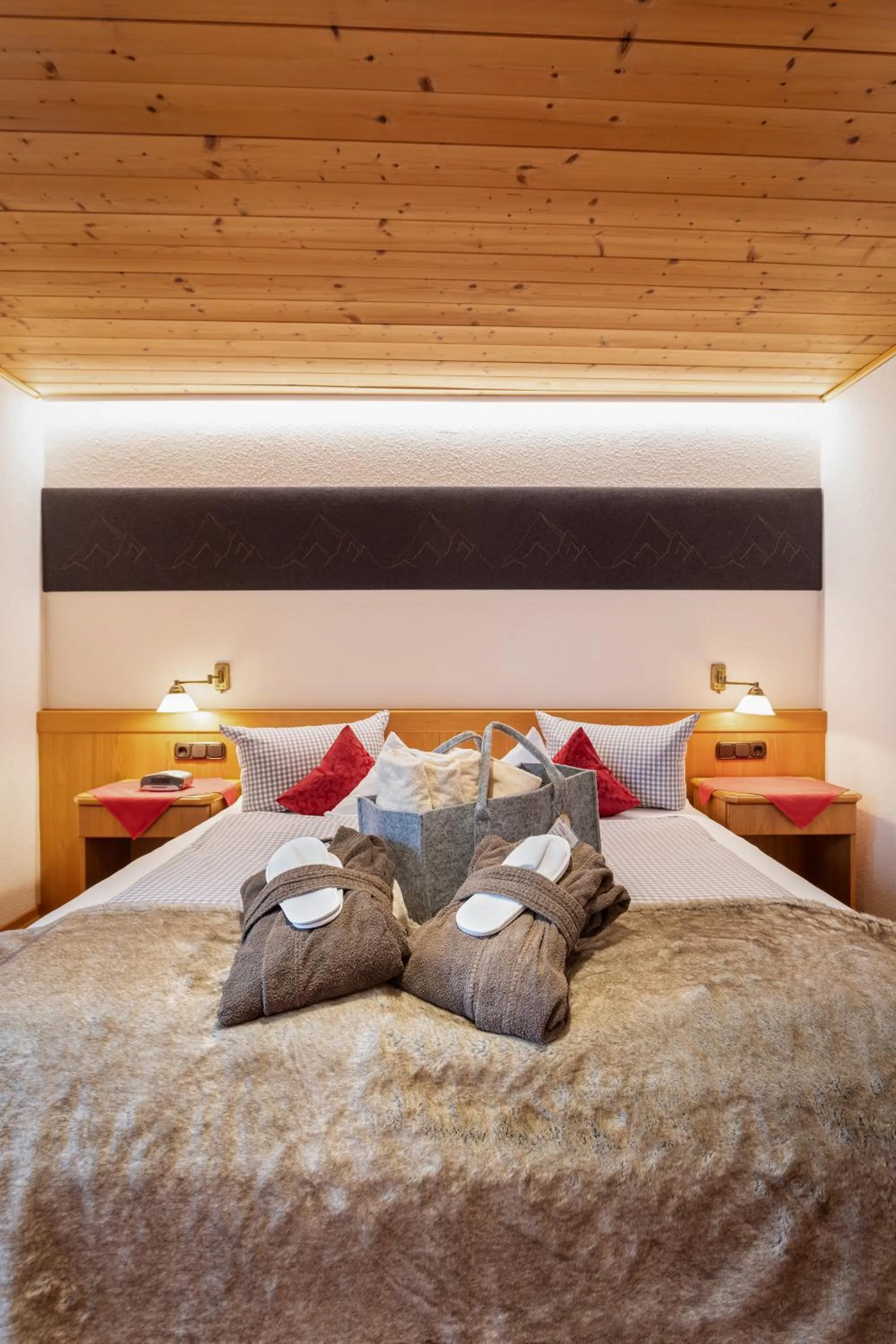 Bed in Familien- und Wellnesshotel "Landhaus Viktoria"
