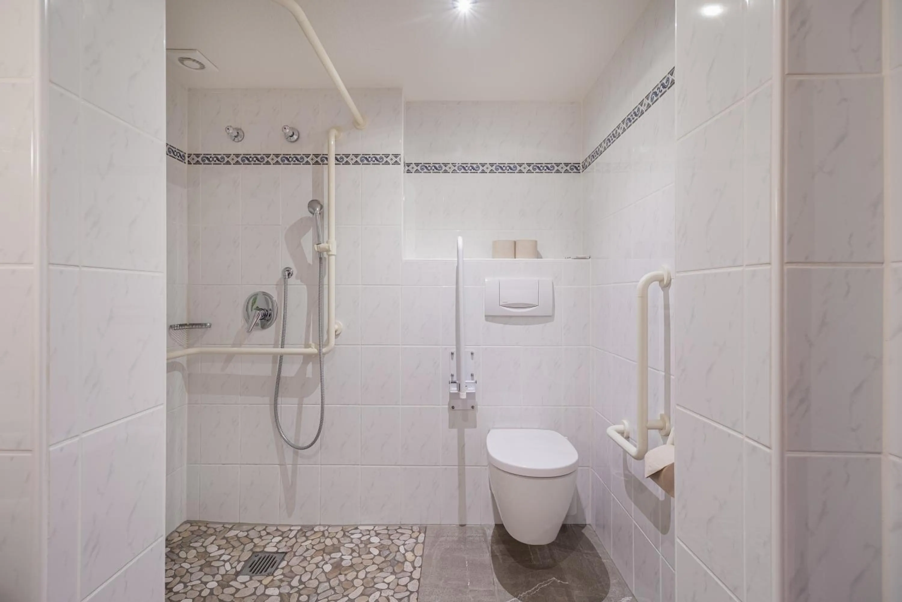 Familien- und Wellnesshotel "Landhaus Viktoria"