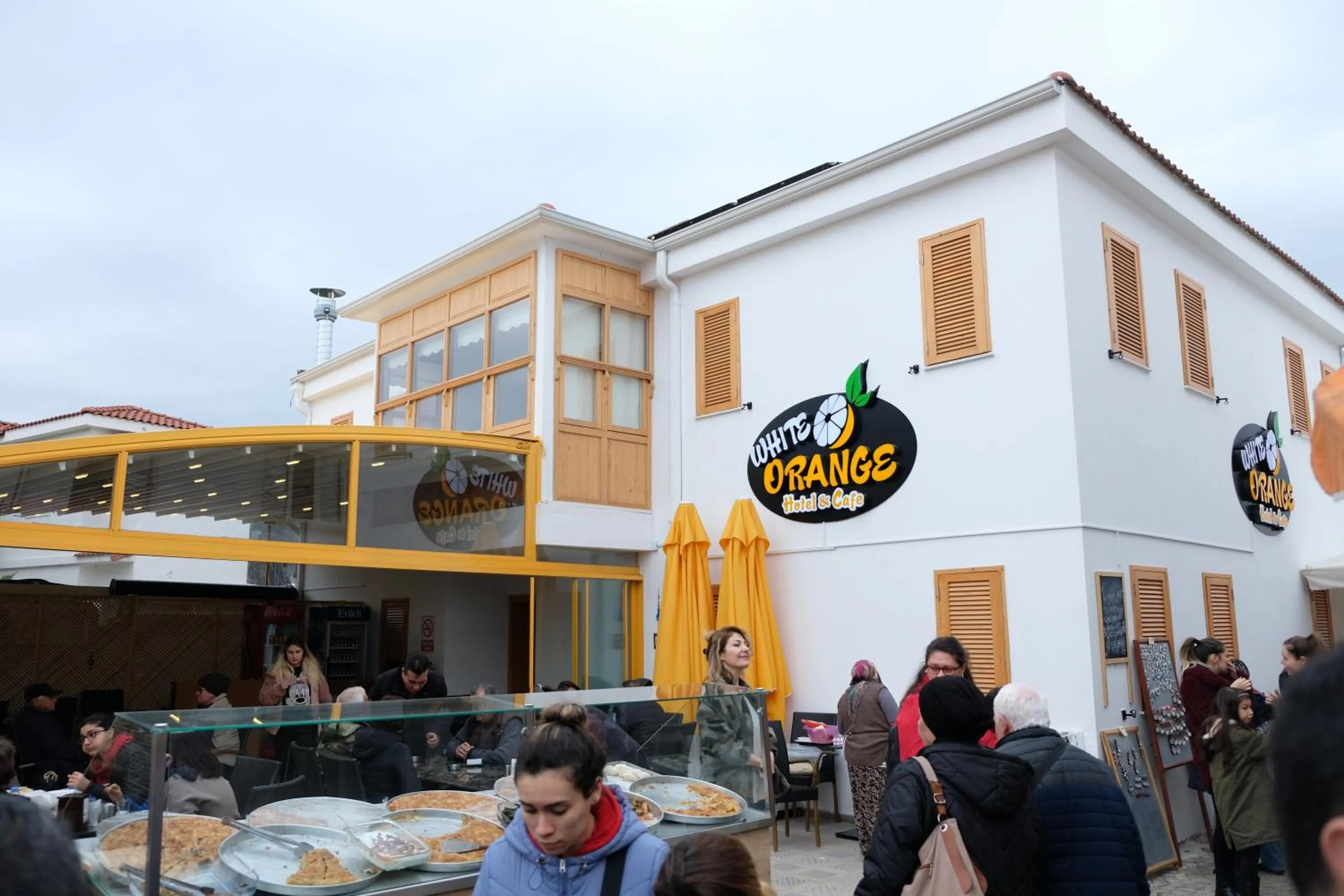 Property building in White Orange