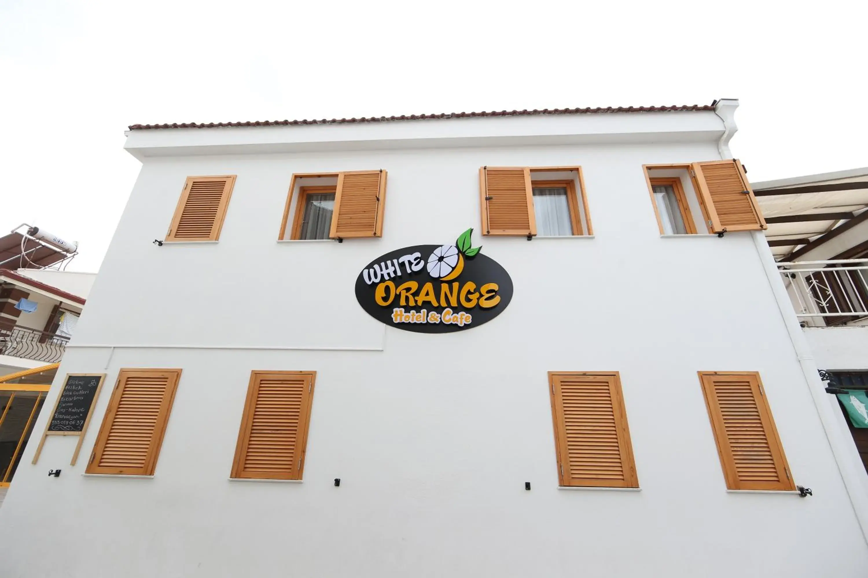 White Orange White Orange