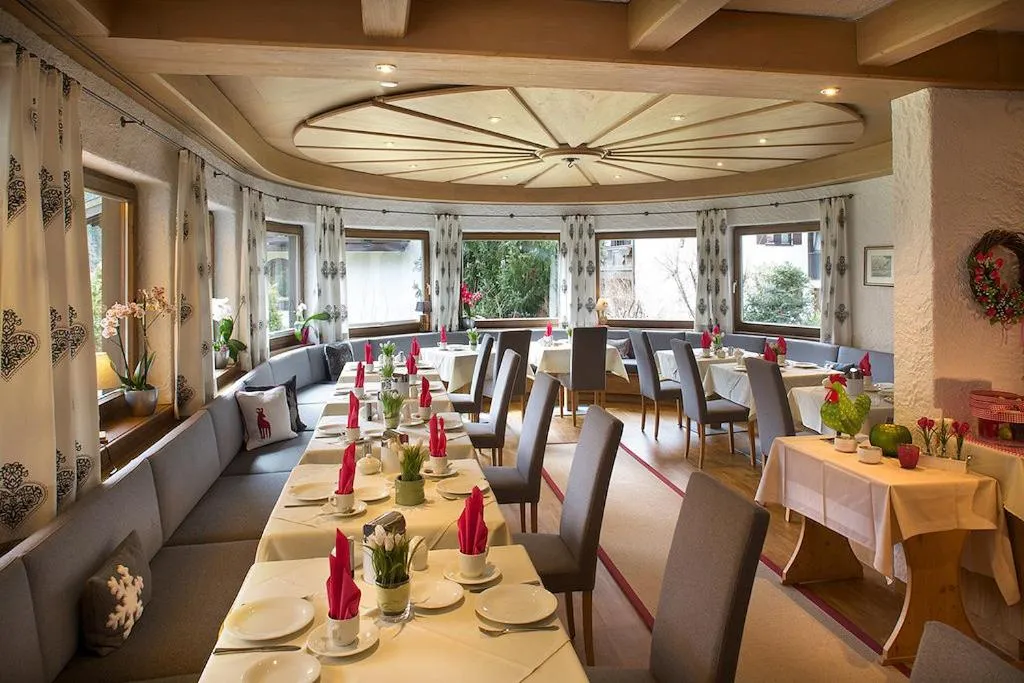 Day in Hotel Menning ***S