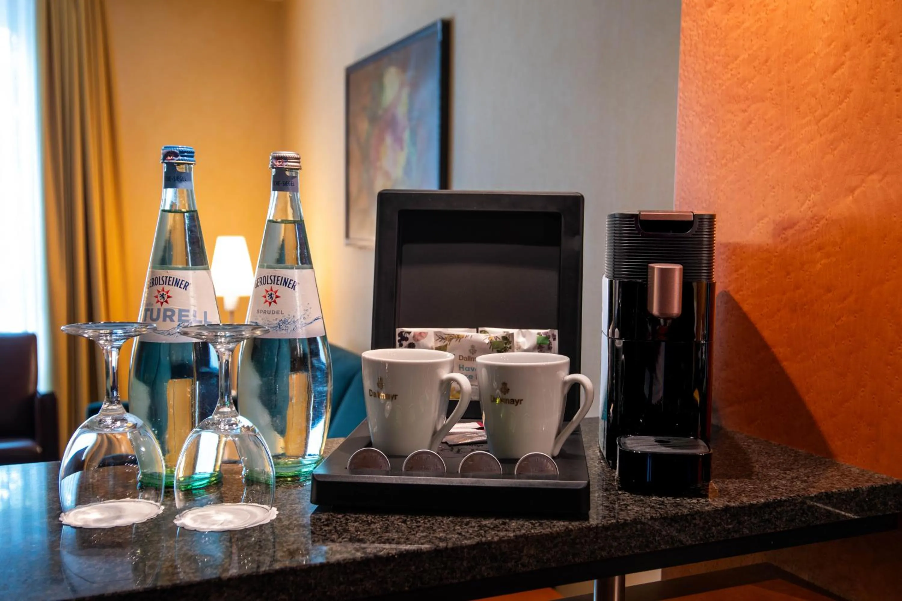 Coffee/tea facilities in Best Western Premier Airporthotel Berlin