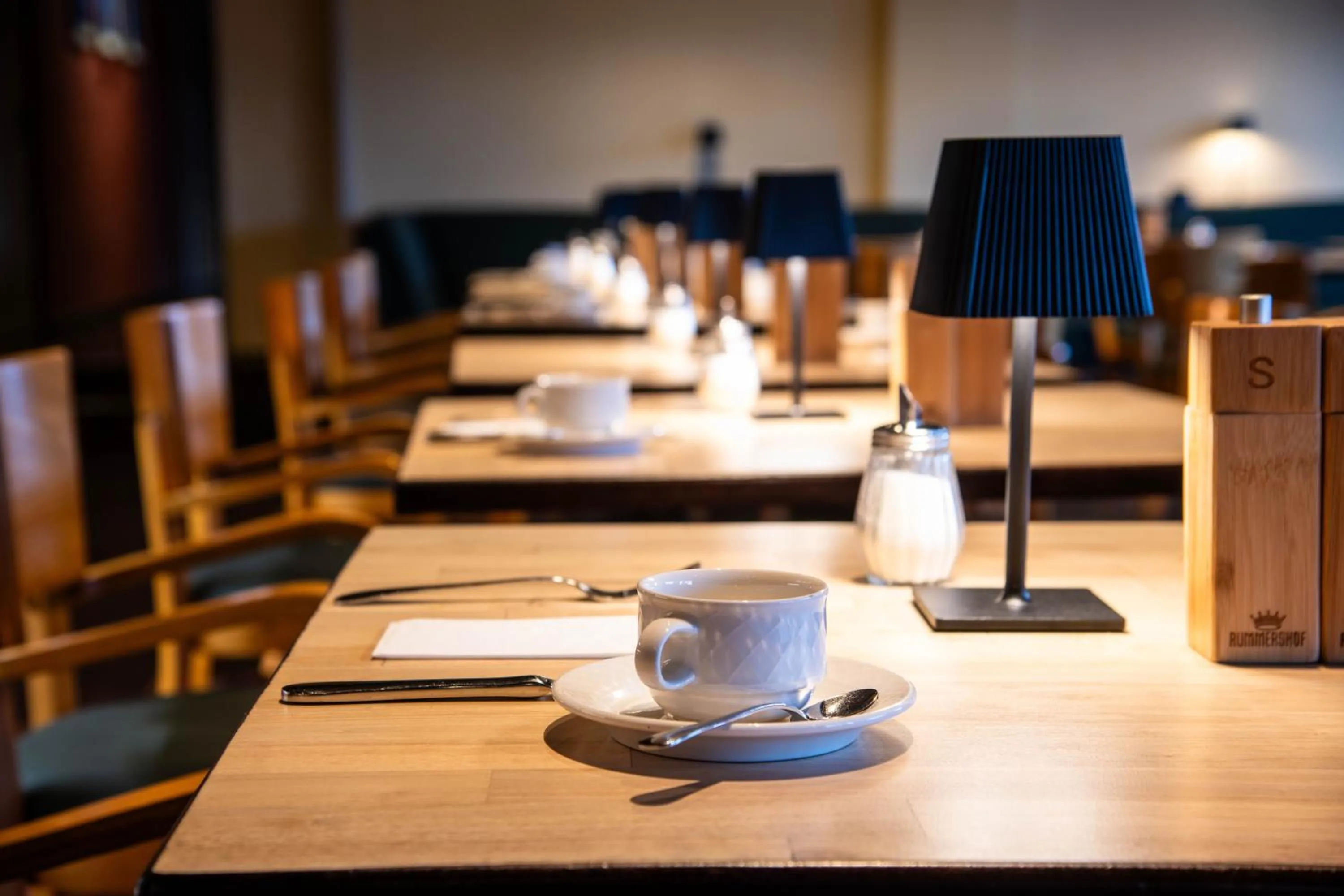 Restaurant/places to eat in Best Western Premier Airporthotel Berlin