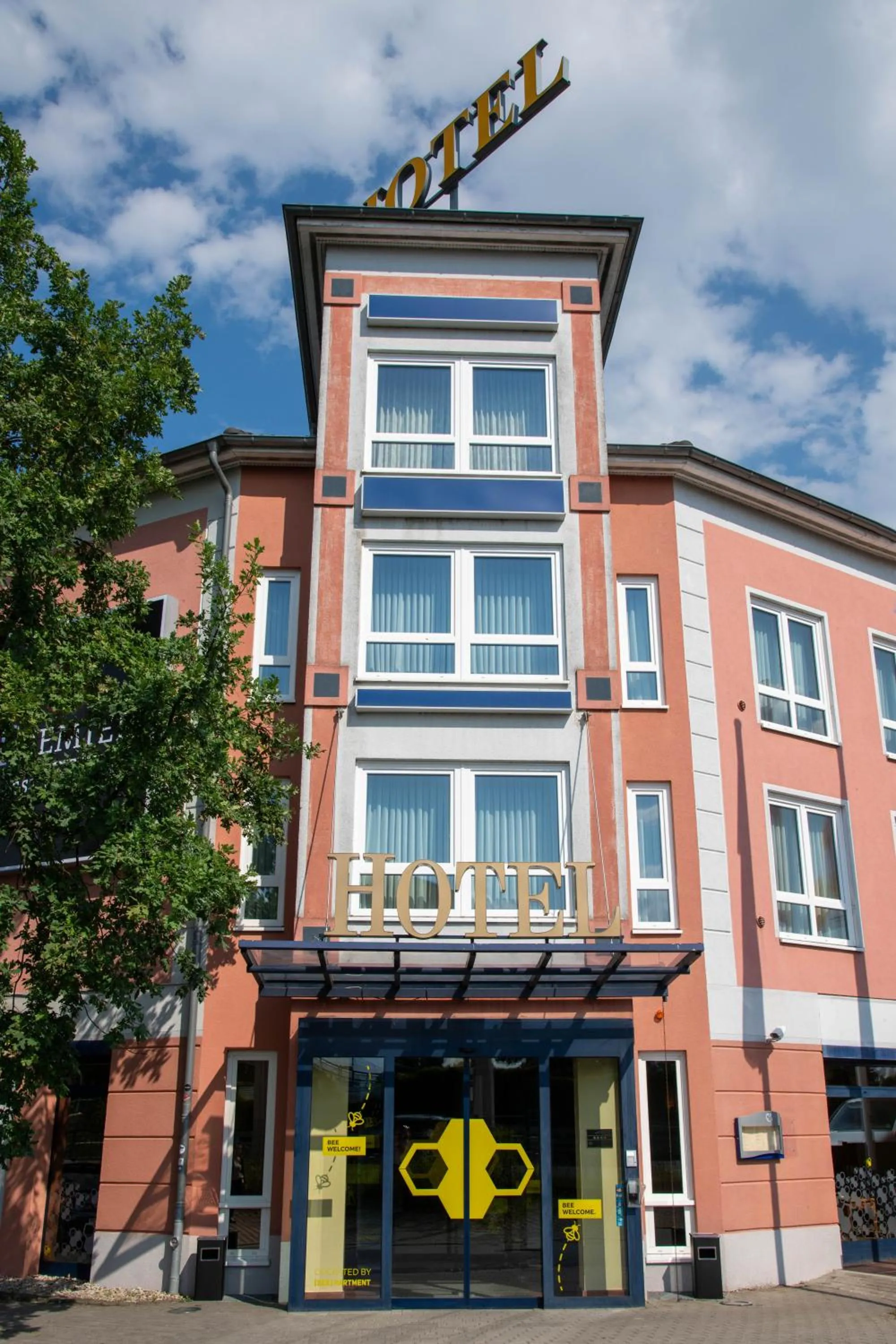 Property building in Best Western Premier Airporthotel Berlin