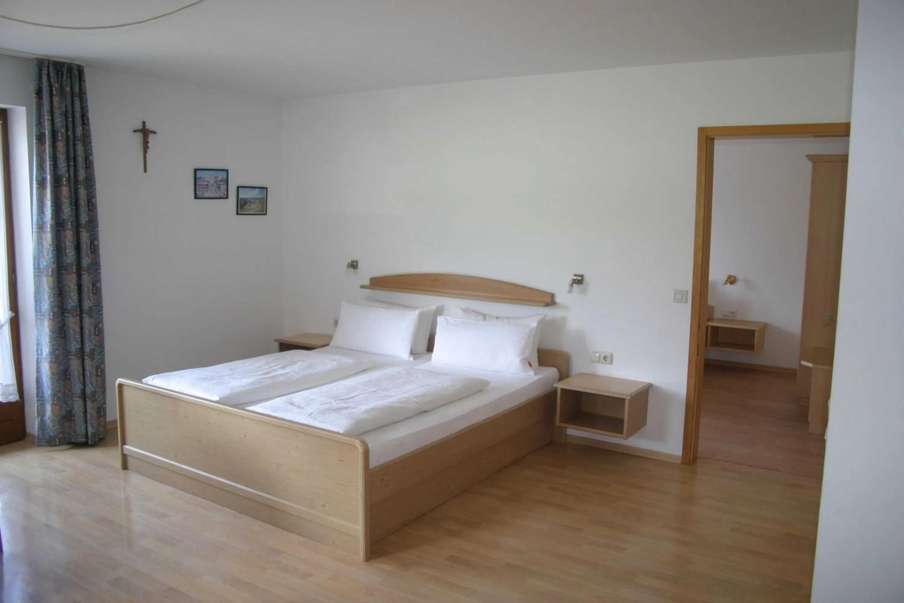 Bed in Gästehaus Elisabeth