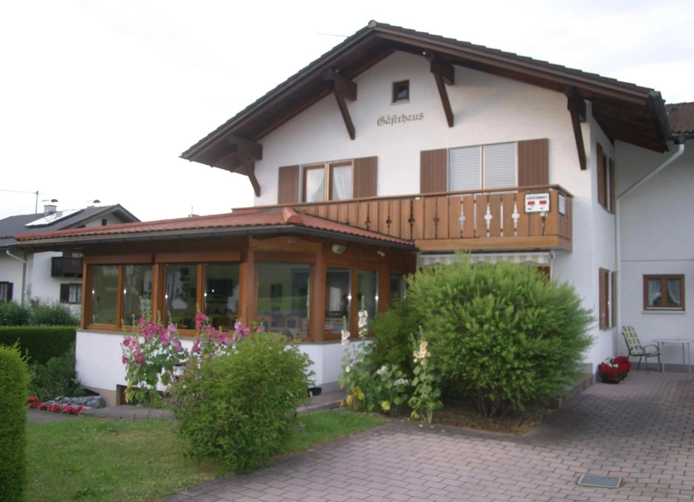 Facade/entrance in Gästehaus Elisabeth