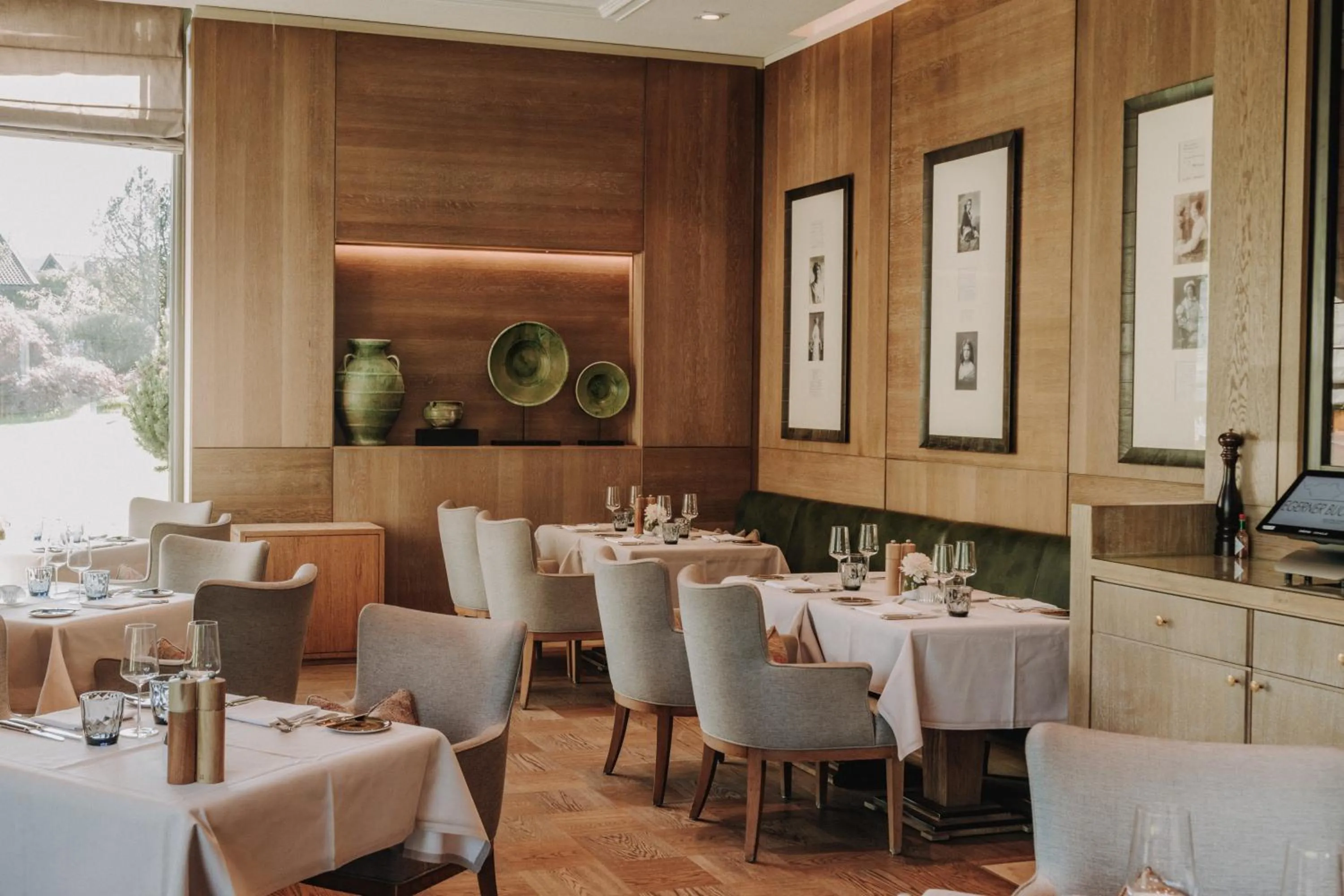 Restaurant/places to eat in Althoff Seehotel Überfahrt