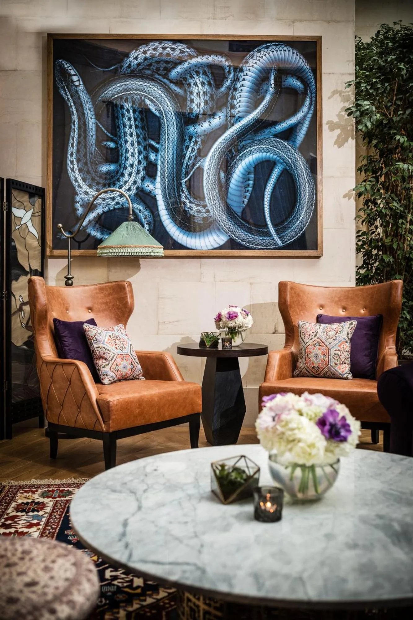 Lounge or bar in The Merchant Baku