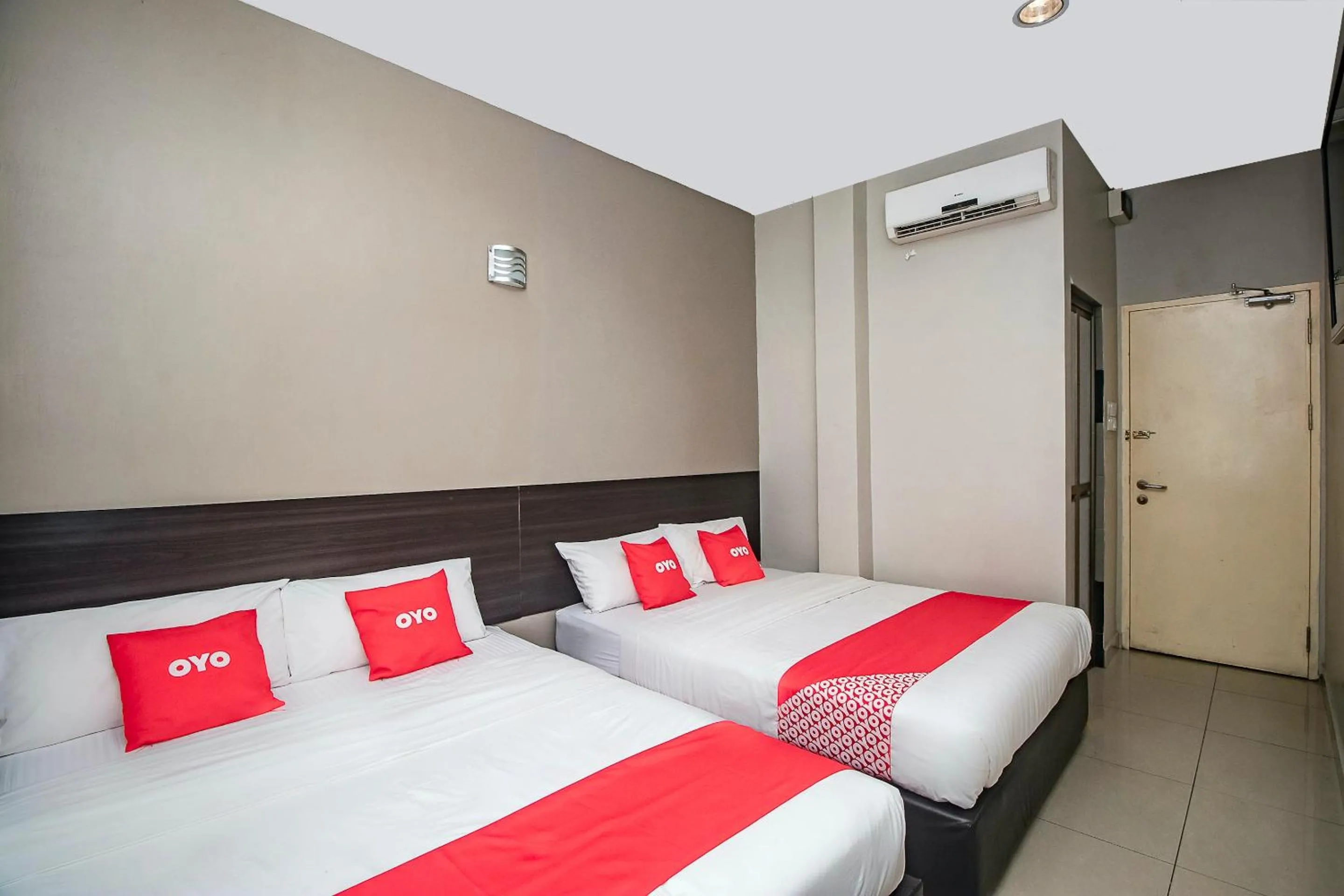 Bedroom, Bed in Hotel O Nice Stay Three Six Five Services