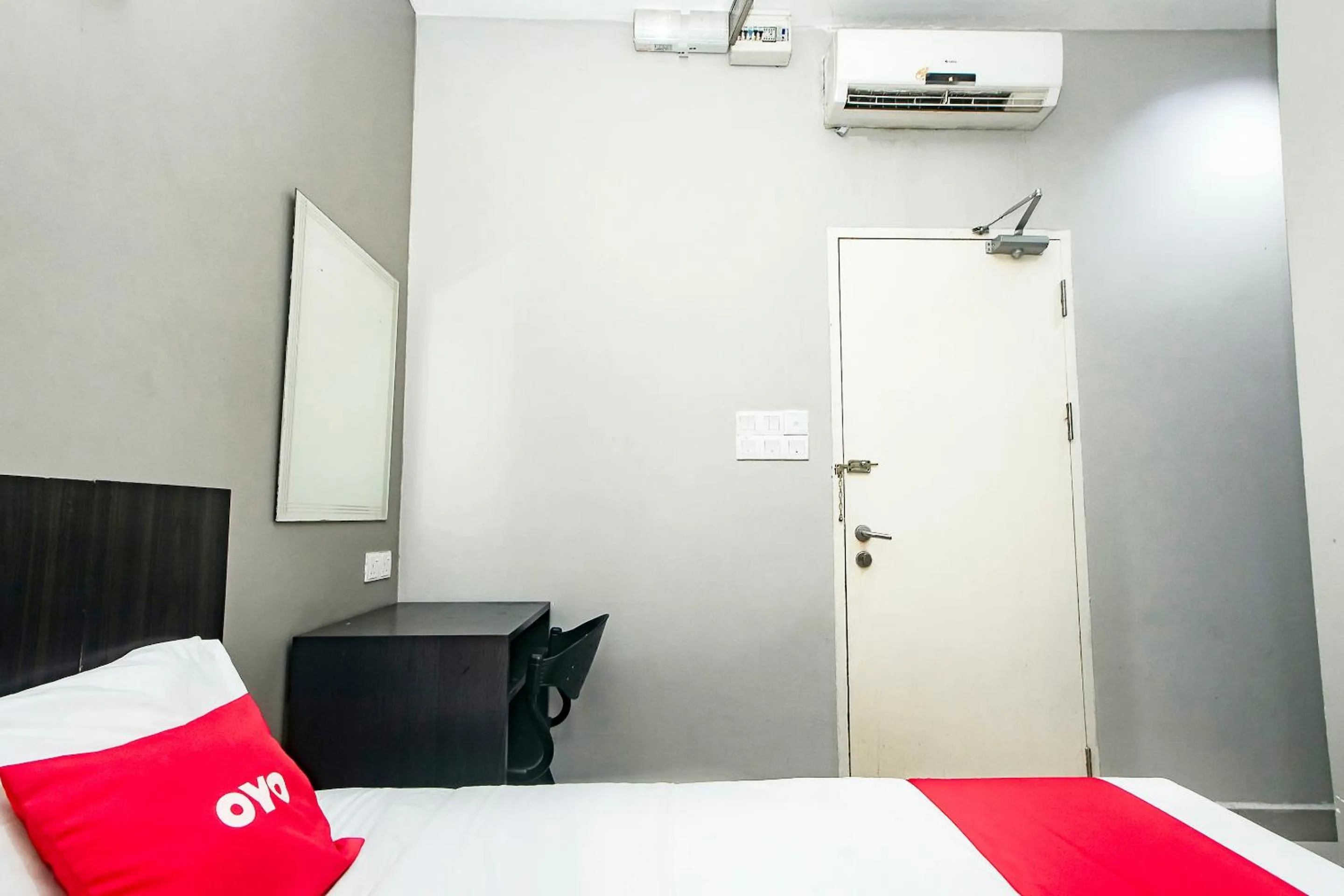 Bedroom, Bed in Hotel O Nice Stay Three Six Five Services